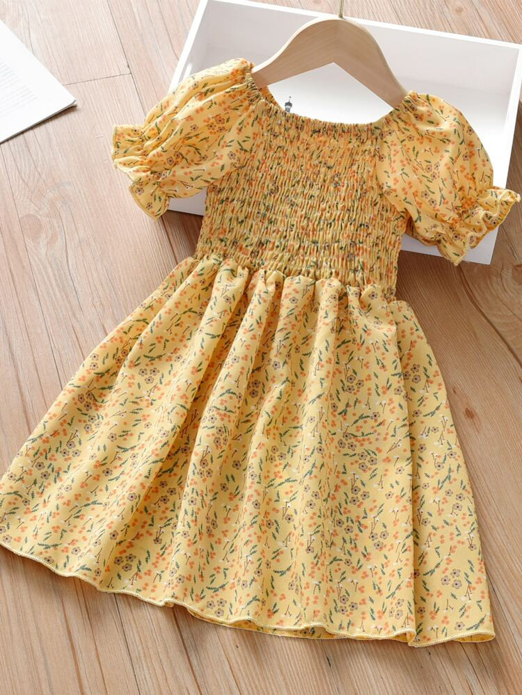 Toddler Girls Ditsy Floral Print Shirred Dress | SHEIN