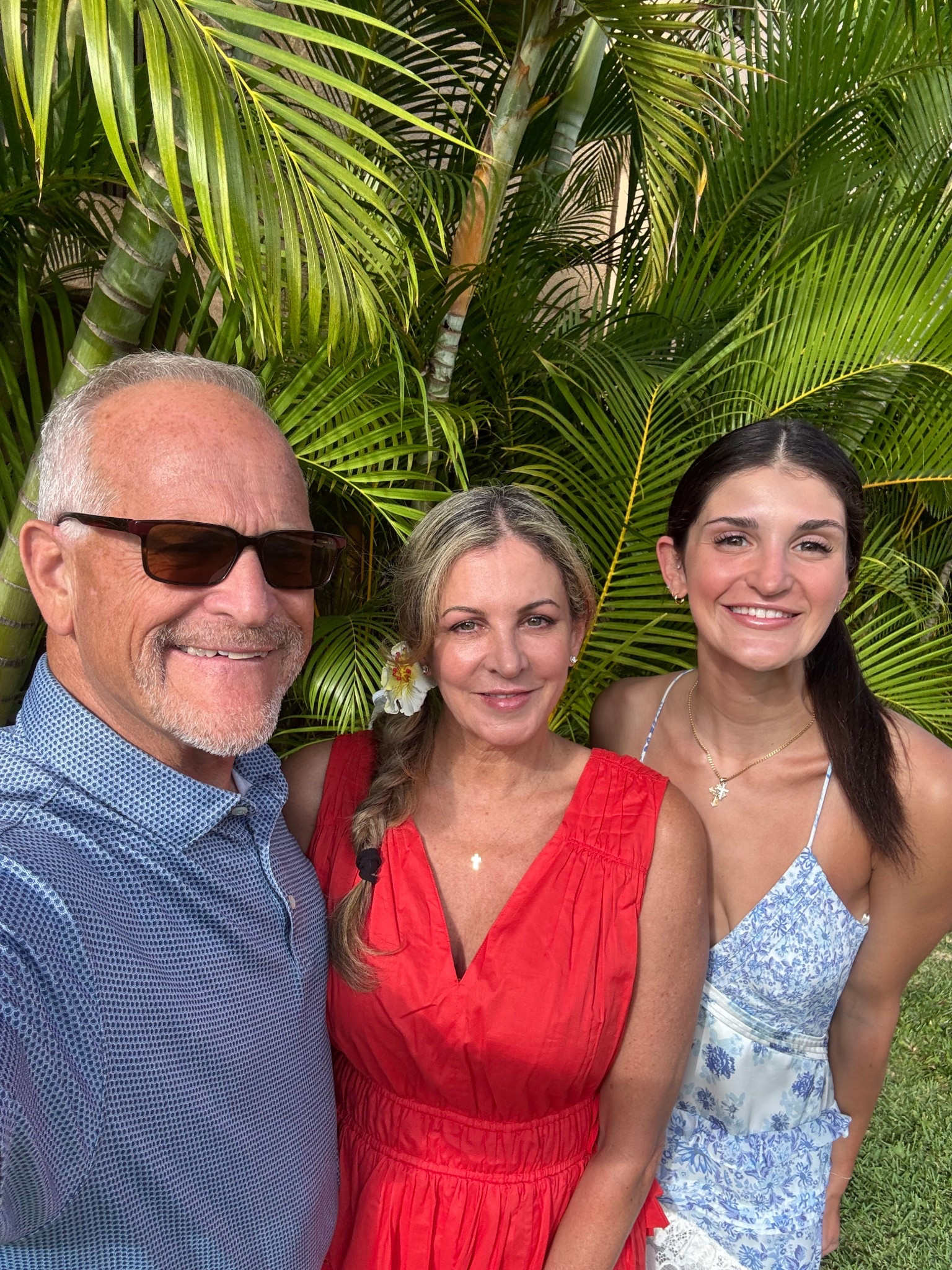 Christmas in the islands. Flowy dresses and sandals. 

#LTKHoliday #LTKootd #LTKOver40