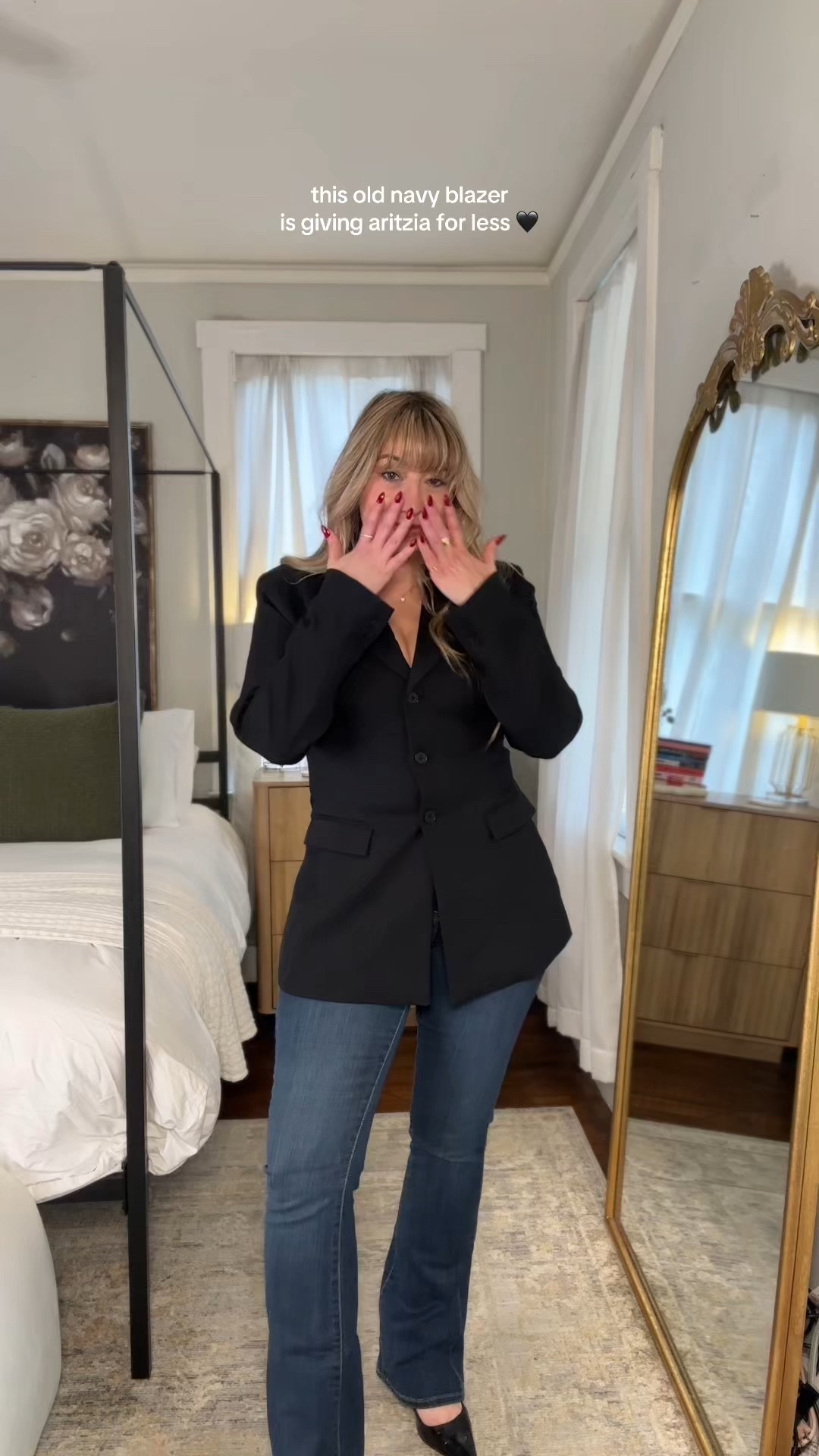 Calling all aritzia girlies!! This old navy blazer is so so gorgeous, perfect for the corporate baddies or for date night! Love a piece that works for both workwear and the office or a night out! On mega sale!! 

#LTKStyleTip #LTKFindsUnder50 #LTKSaleAlert