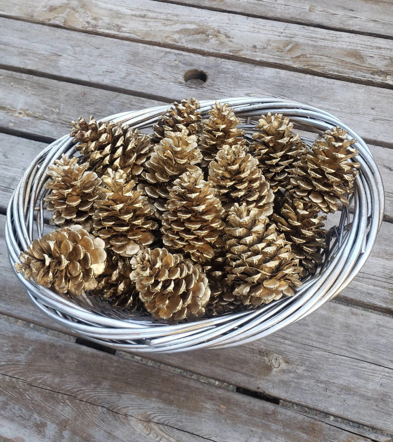 Gold Metallic Pine Cones. 12 Handpainted Pine Cones. Wedding Decor, Craft Supplies for Wreaths, C... | Etsy (US)
