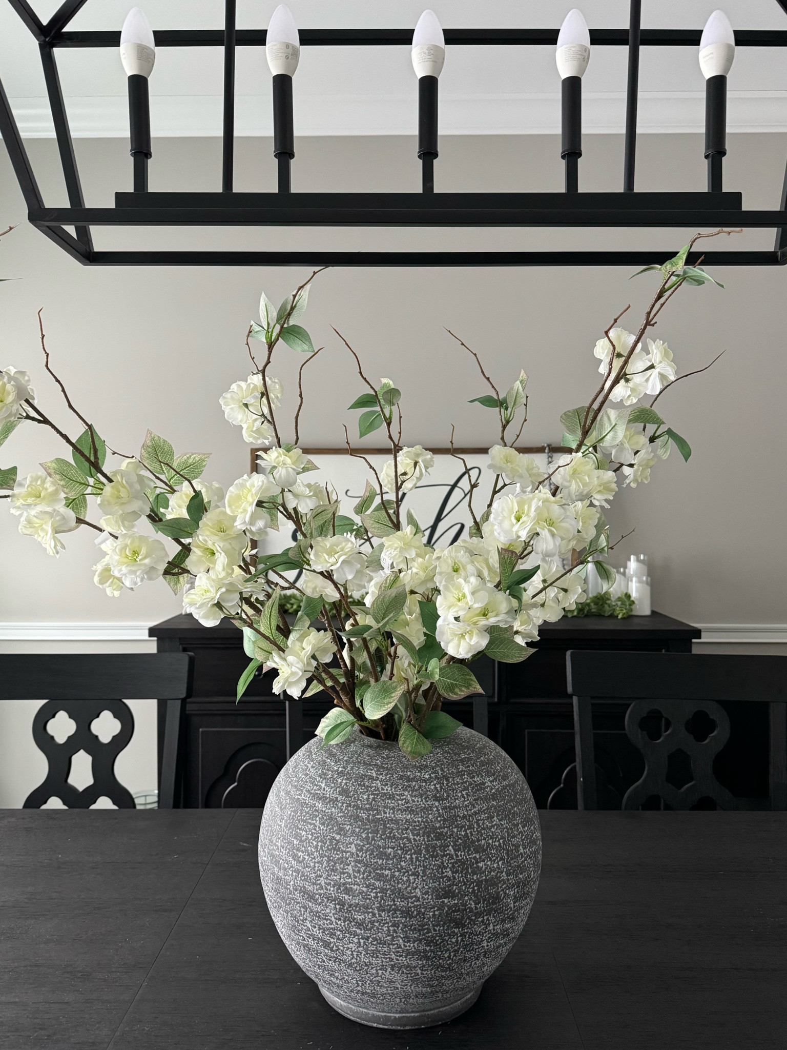 Oversized cherry blossom stems that are affordable and realistic!

Dining room styling, affordable, florals, oversized, vase, black, ceramic vase

#LTKhome #LTKSpringSale #LTKSeasonal