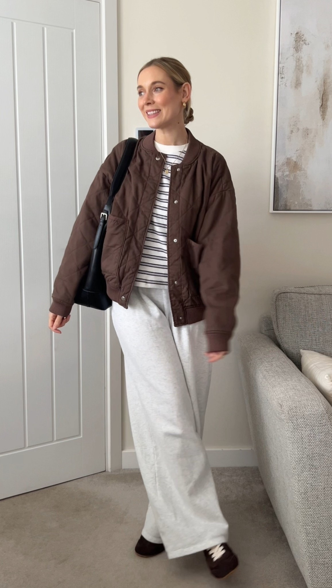 What I’m wearing today as a 32-year-old mum of two who hasn’t had much sleep (about 4 hours 😴…) who needs a big old coffee and a hug in the form of her clothes 😂🙌🏼✨



Minimal outfit, minimal style, casual style, casual mum style, chic mum outfit, mum outfits, winter outfits, joggers outfit, joggers, knit, winter coat outfit, asos, coat outfit, mum outfit idea, casual outfit idea, casual outfits 

#LTKuk #LTKwinter #LTKstyletip