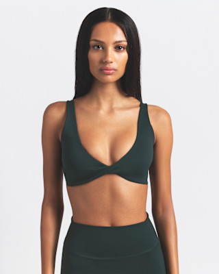 NikeSKIMS Matte Women's Twist-Front Bra | Nike (US)