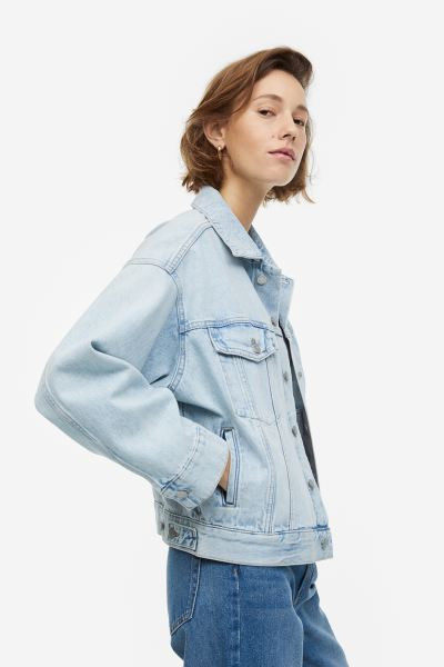 Oversized denim jacket | H&M (UK, MY, IN, SG, PH, TW, HK)
