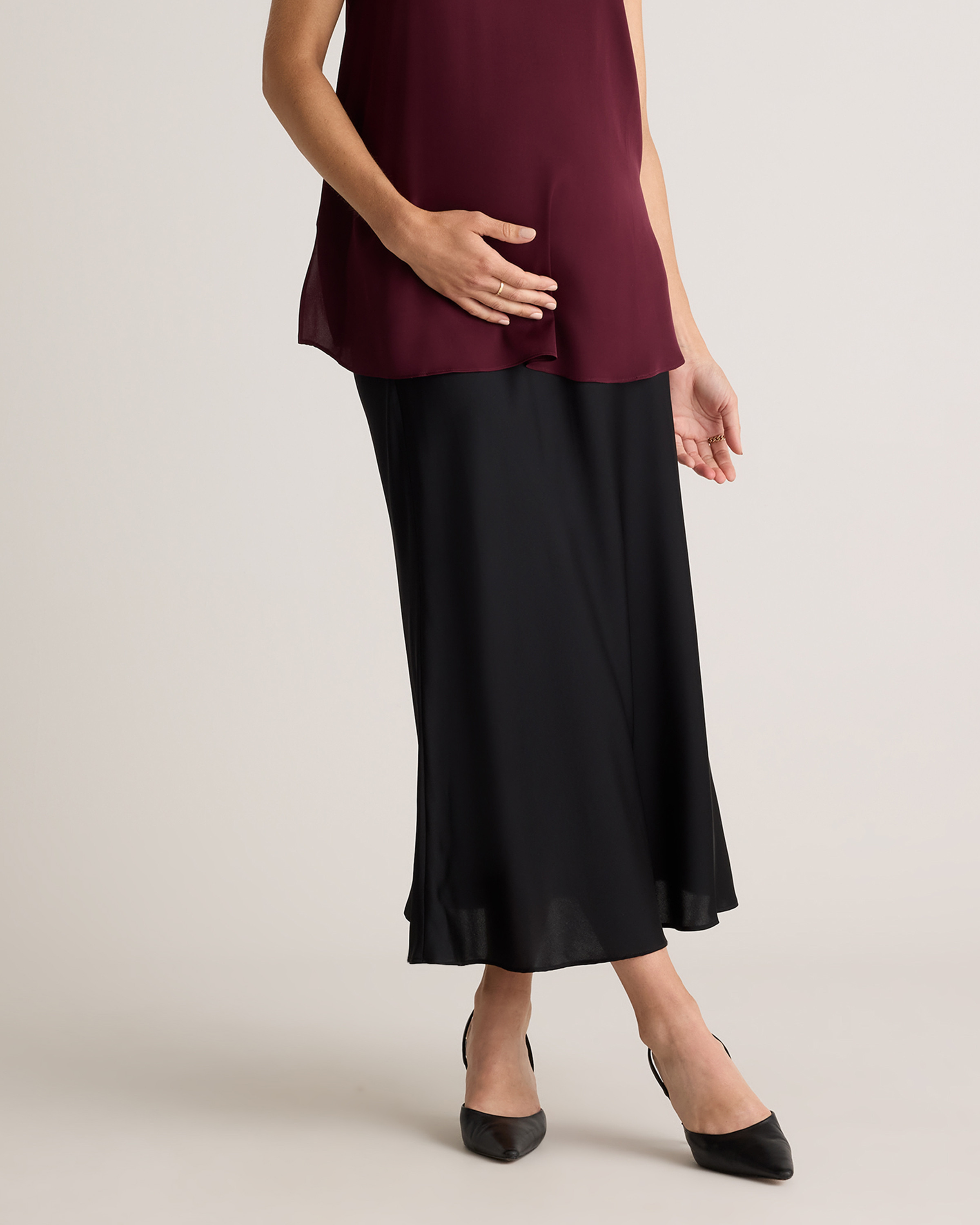 Quince | Women's Washable Stretch Silk Maternity Skirt in Black, Size Small, Mulberry Silk | Quince