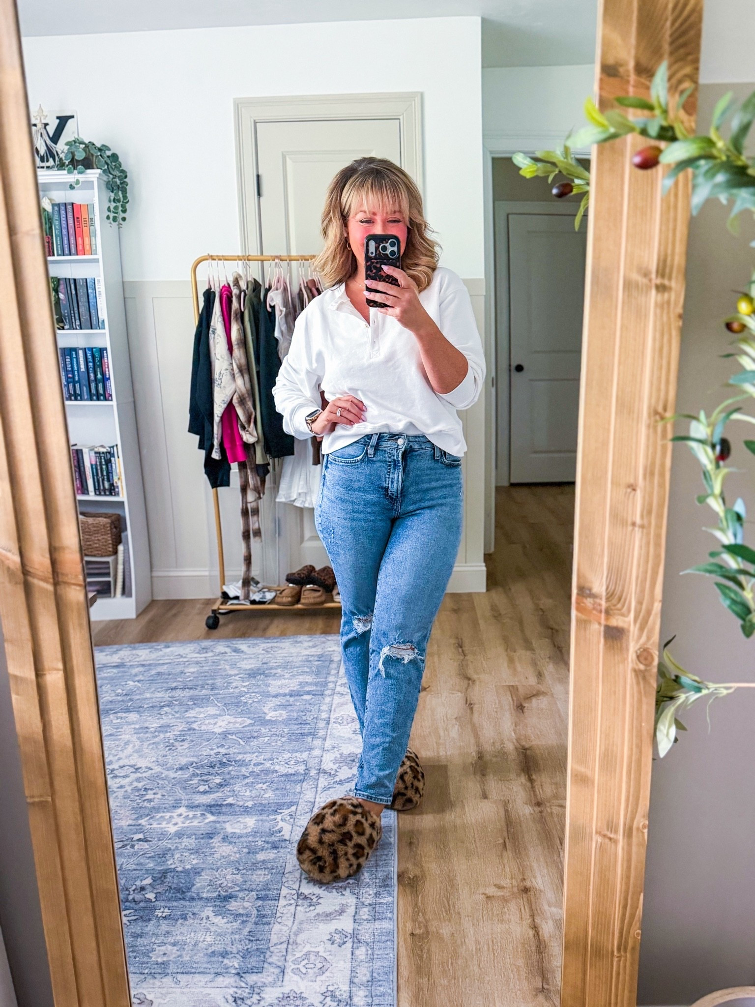 #cozysundayOOTD

#LTKootd #LTKdayinmylife #LTKOver40