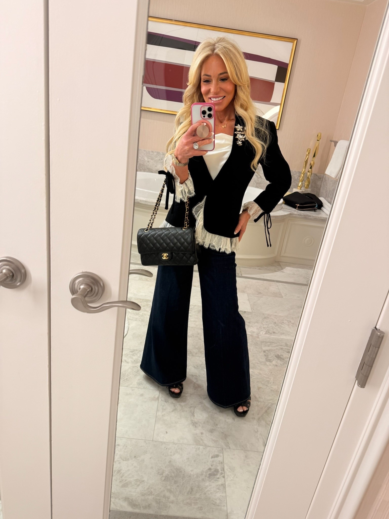 Holiday parties are everywhere, and this blazer can be, too! 💖✨

#blazer #coat #ootd

#LTKmomlife #LTKootd #LTKHoliday