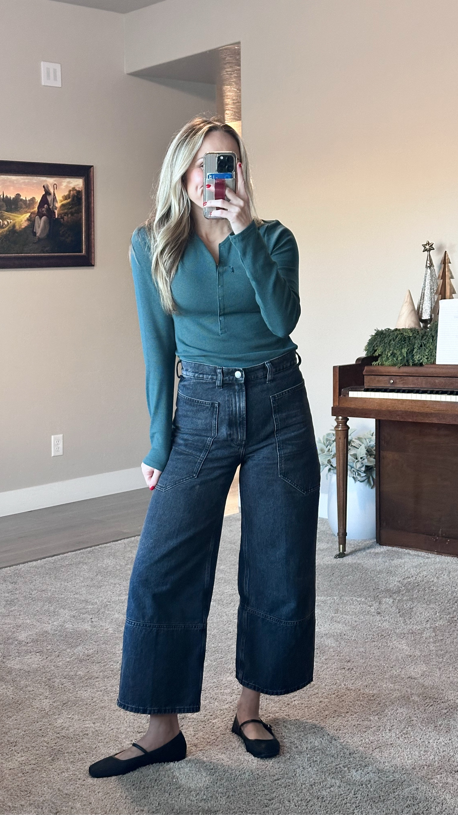 Easy casual mom outfit! This Henley from Gap is my Favorite! Comes in quite a few colors. True to size.

Jeans are also a favorite and true to size! 

#LTKGiftGuide #LTKHoliday #LTKSeasonal