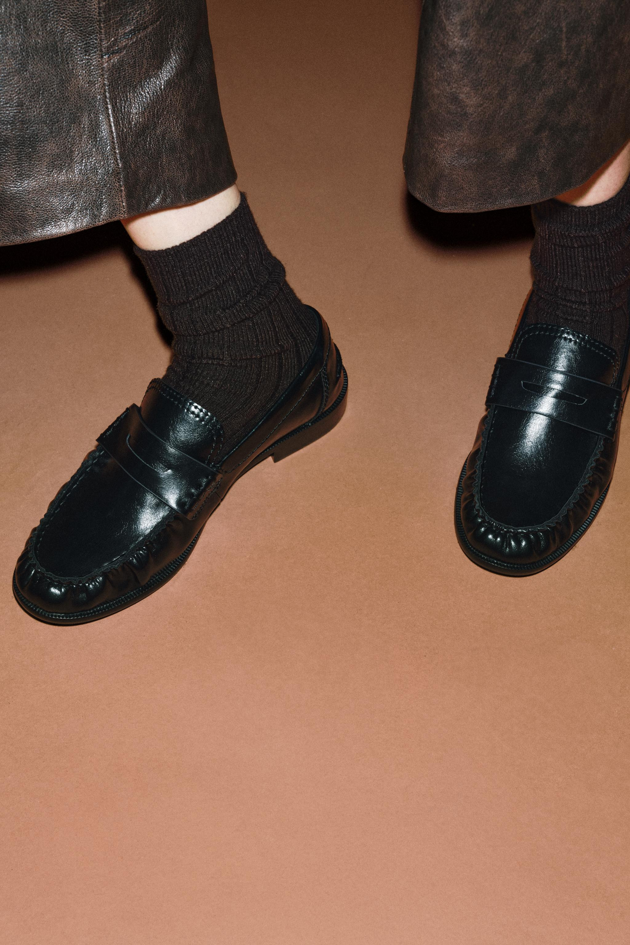 RUFFLED LOW HEEL LOAFERS | Zara US