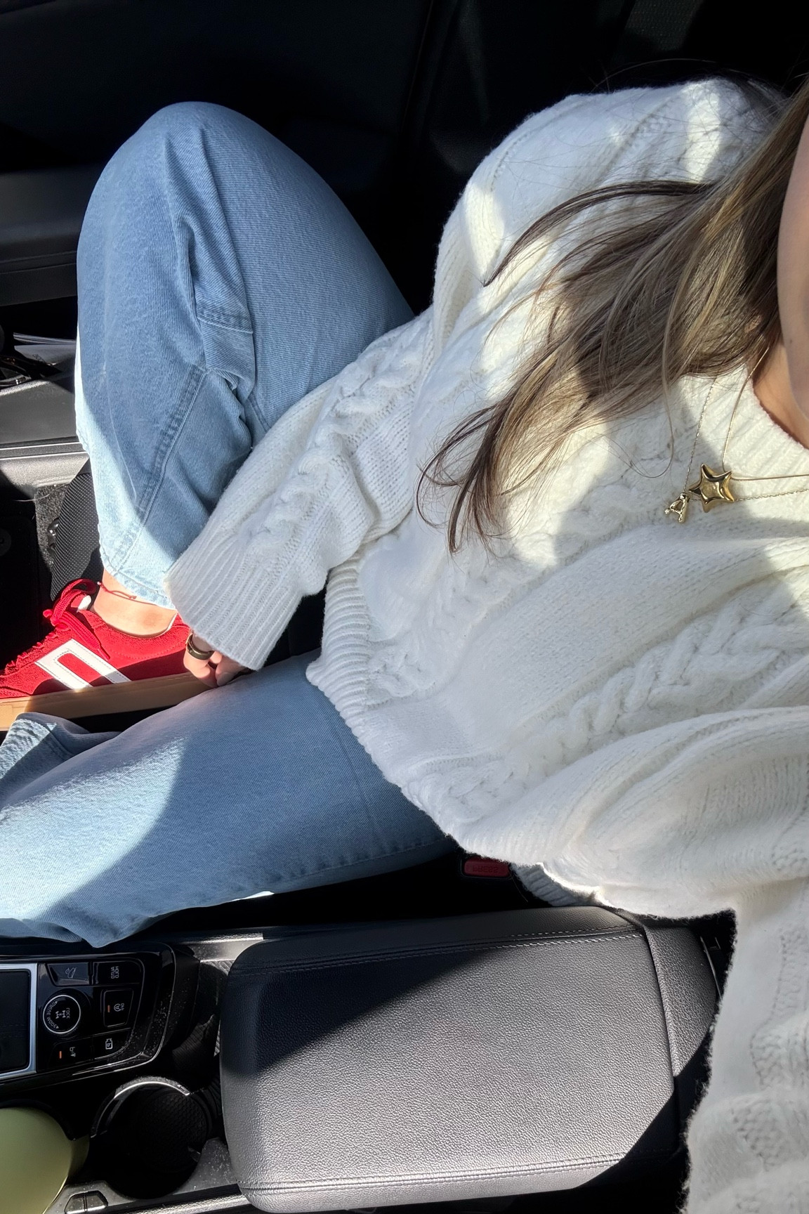 White sweater & red shoes🤞🏼

white sweater, wide leg jeans, red shoes, cute outfit, everyday outfit, errand run, college student, college life, university outfit 

#LTKFindsUnder100 #LTKStyleTip #LTKSeasonal