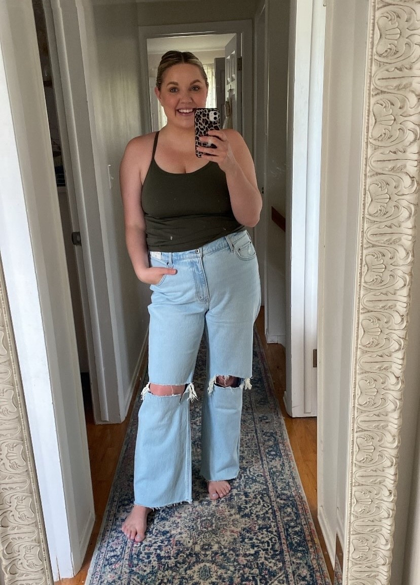 SALE 🚨 Select jeans BOGO 50% off

Denim // 90s relaxed jean // casual style // modern skinny jeans 




#LTKSeasonal #LTKMidsize #LTKSaleAlert