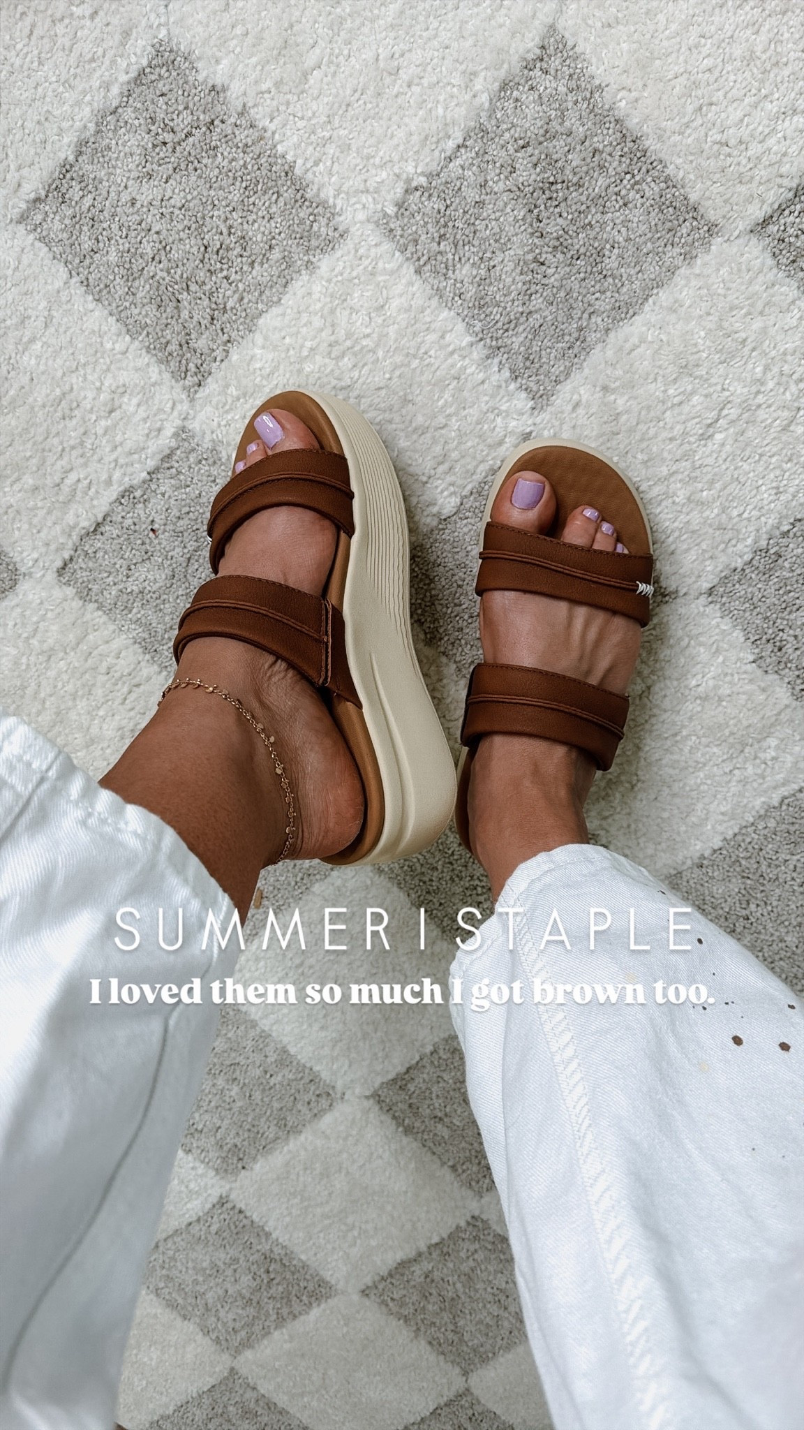 So many colors! I’m wearing my true size! I grabbed black & brown. OBSESSED! 🙌🏼🖤 

#summerstaples #shoes #outfit #amazonfinds