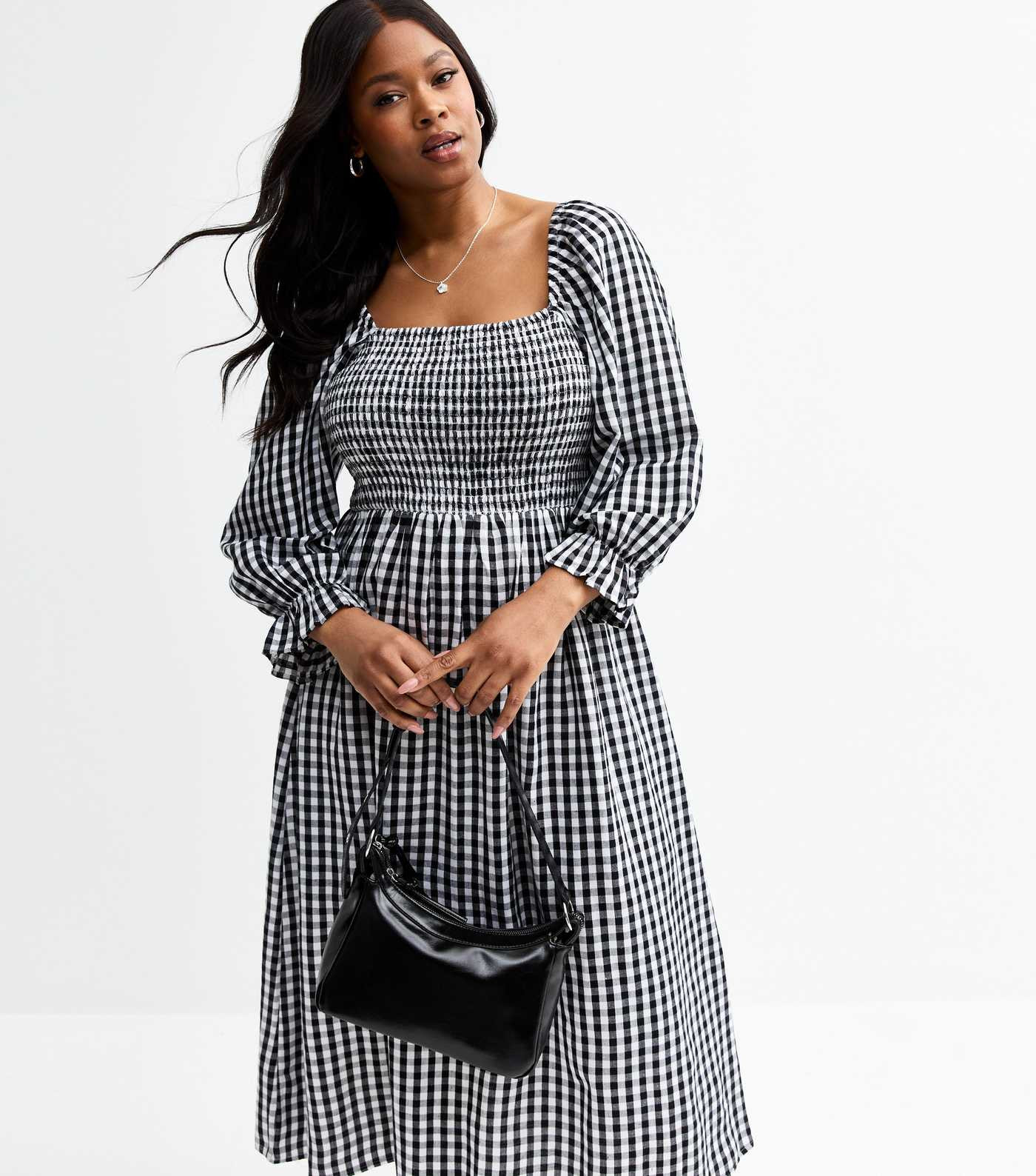 Curves Black Gingham Print Shirred Bust Midi Dress | New Look | New Look (UK)
