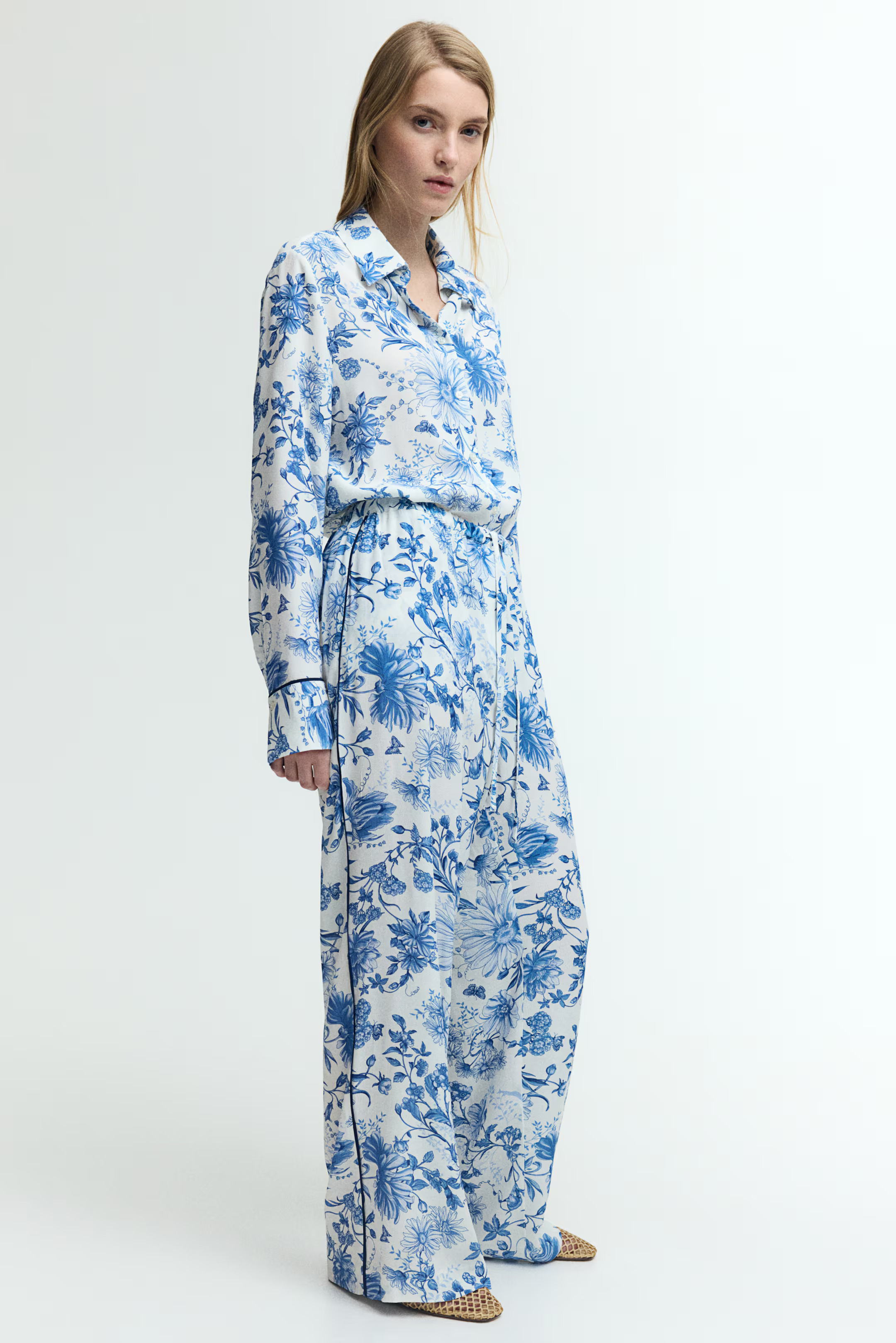 Crêpe Pants with Drawstring | H&M (US + CA)