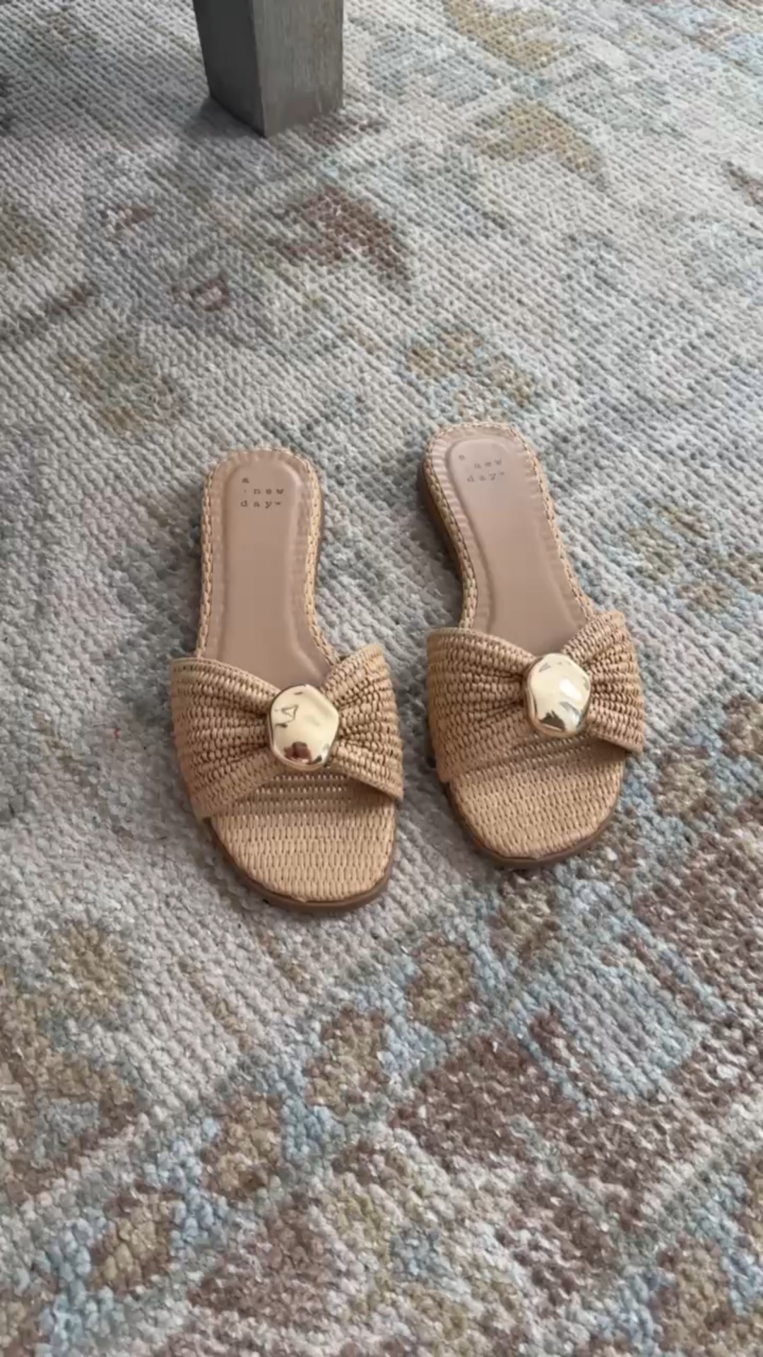 New target arrivals I am loving for spring and summer. Neutral wedges and slide sandals! Spring shoes. Resort wear. Vacation outfits. Vacation style. Resort outfits. Vacation shoes.


#LTKSwim #LTKootd #LTKTravel