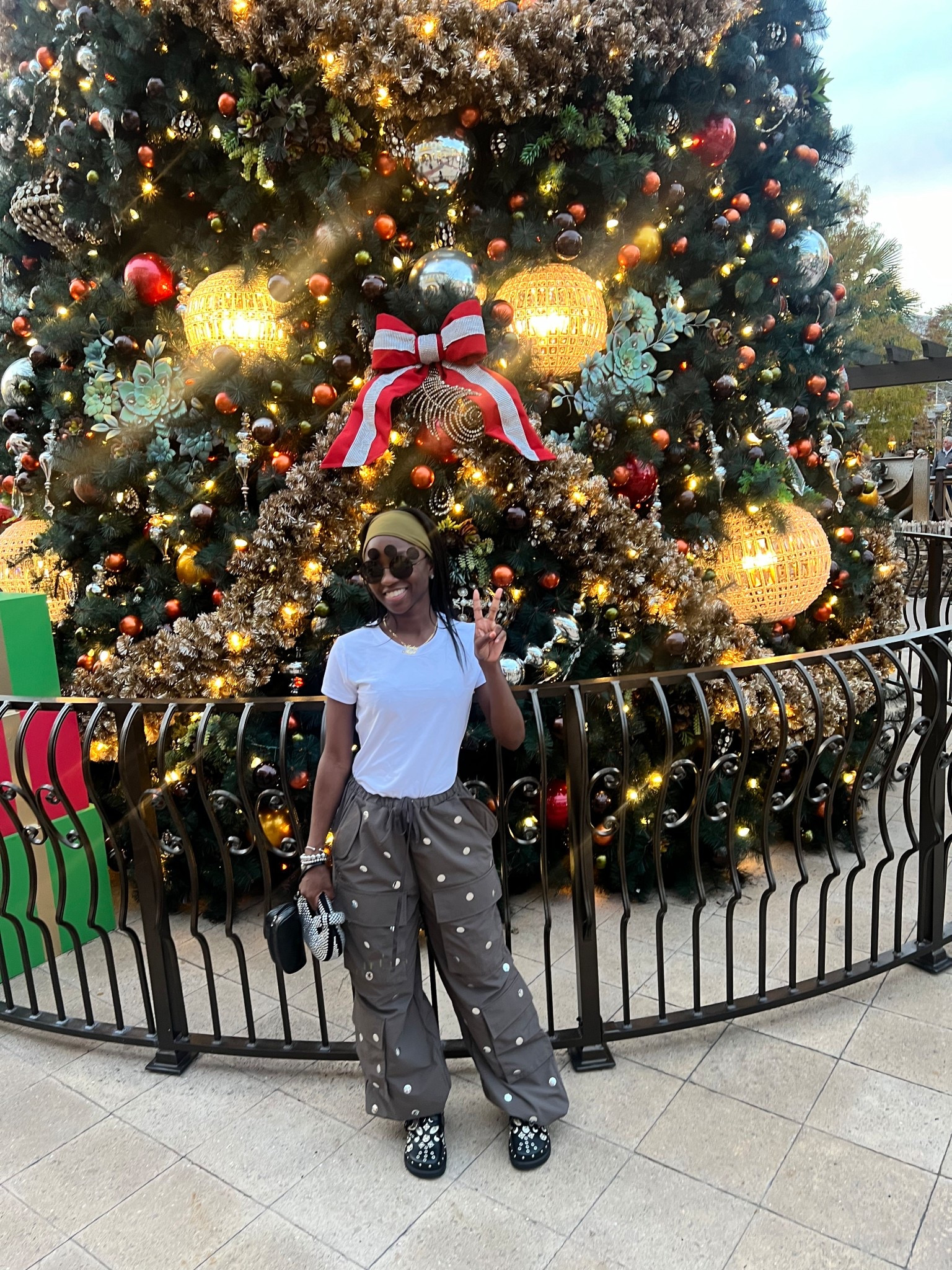 Cute casual outfit 
Studded cargo pants 

#LTKootd #LTKSeasonal #LTKFindsUnder50