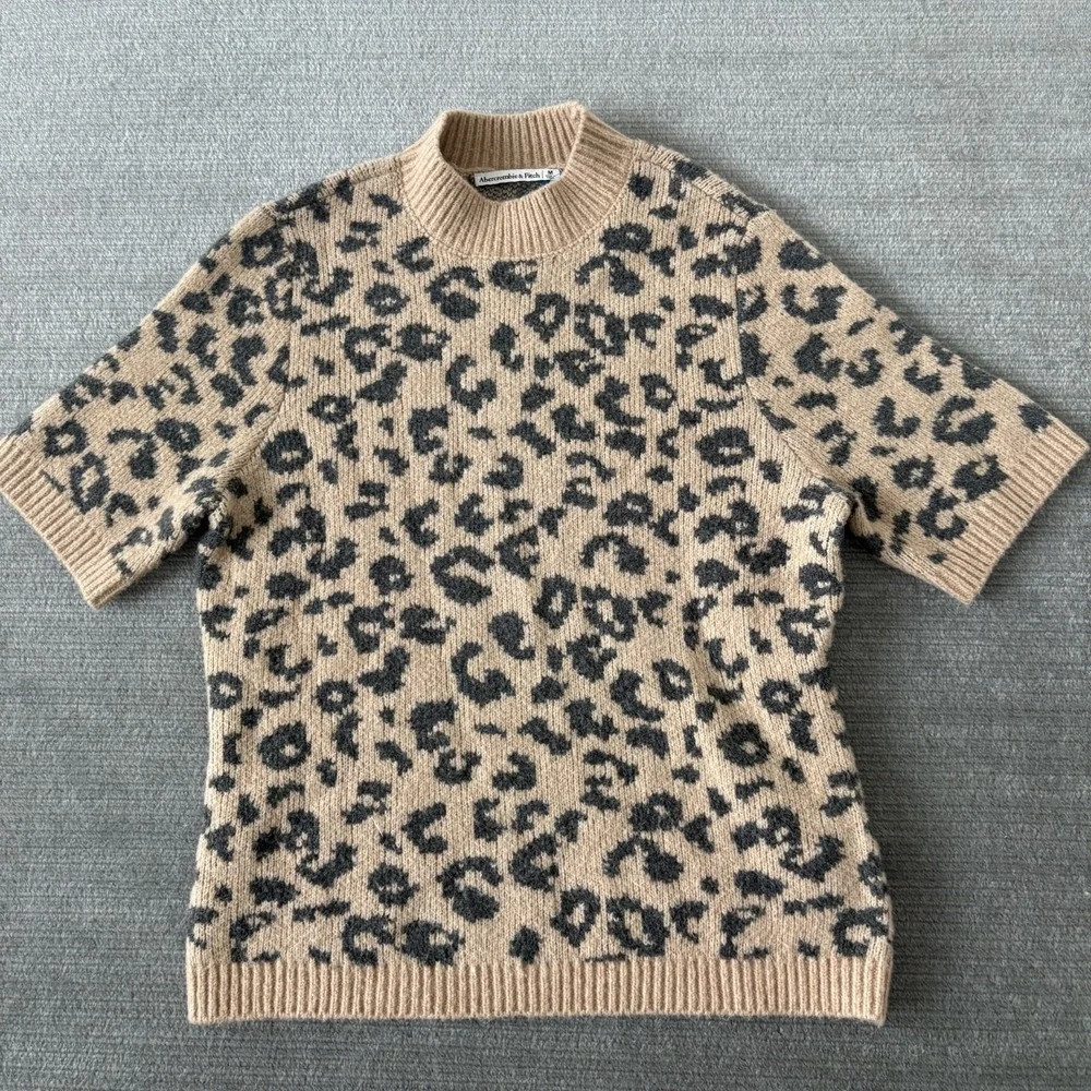 Abercrombie & Fitch Sweater Women M Leopard Print Mock Neck Short Sleeve Office | Poshmark
