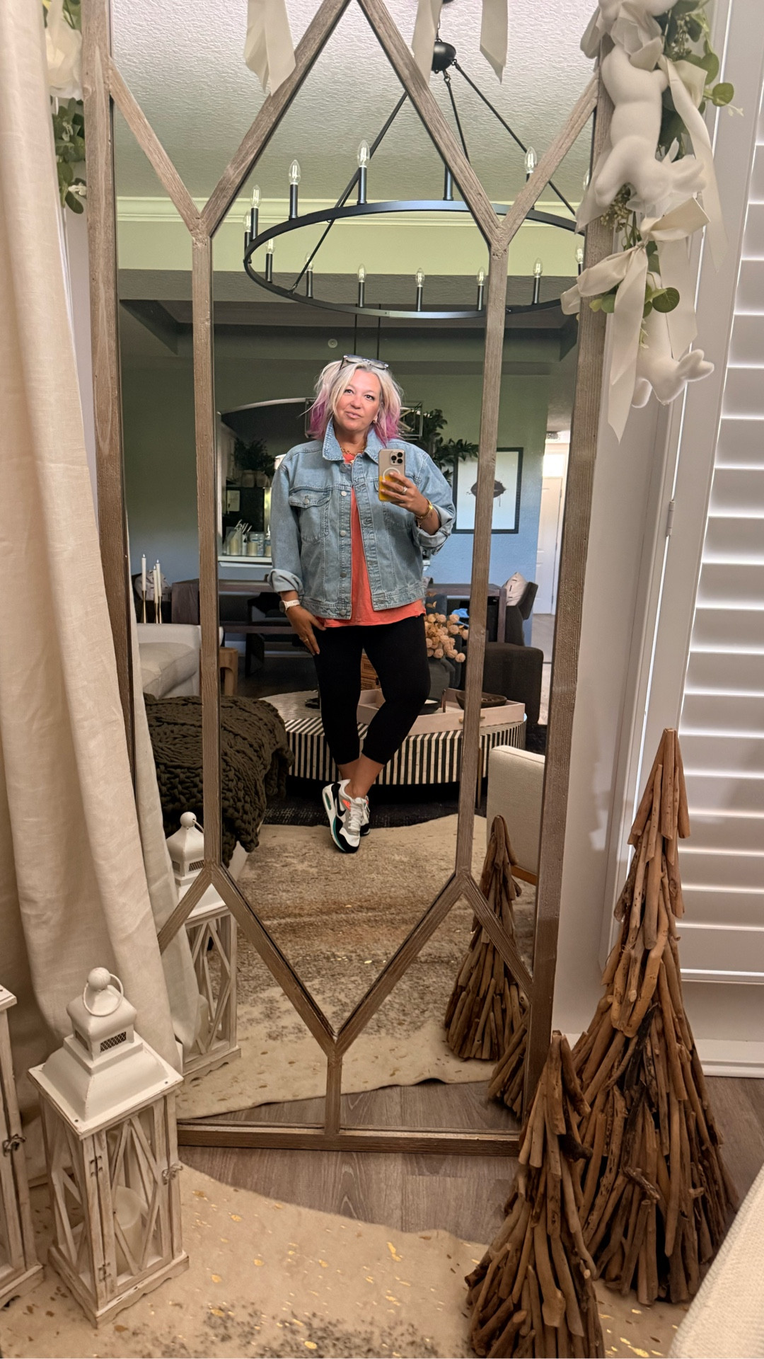 When an outfit hits…it changes your whole mood for the day!   This jacket - amazing quality - wait till you see the price.   Subtle pop of color on my kicks - matches my shirt perfectly!   Great outfit - great mood - great day!!   XO 

#LTKootd #LTKdayinmylife #LTKOver40