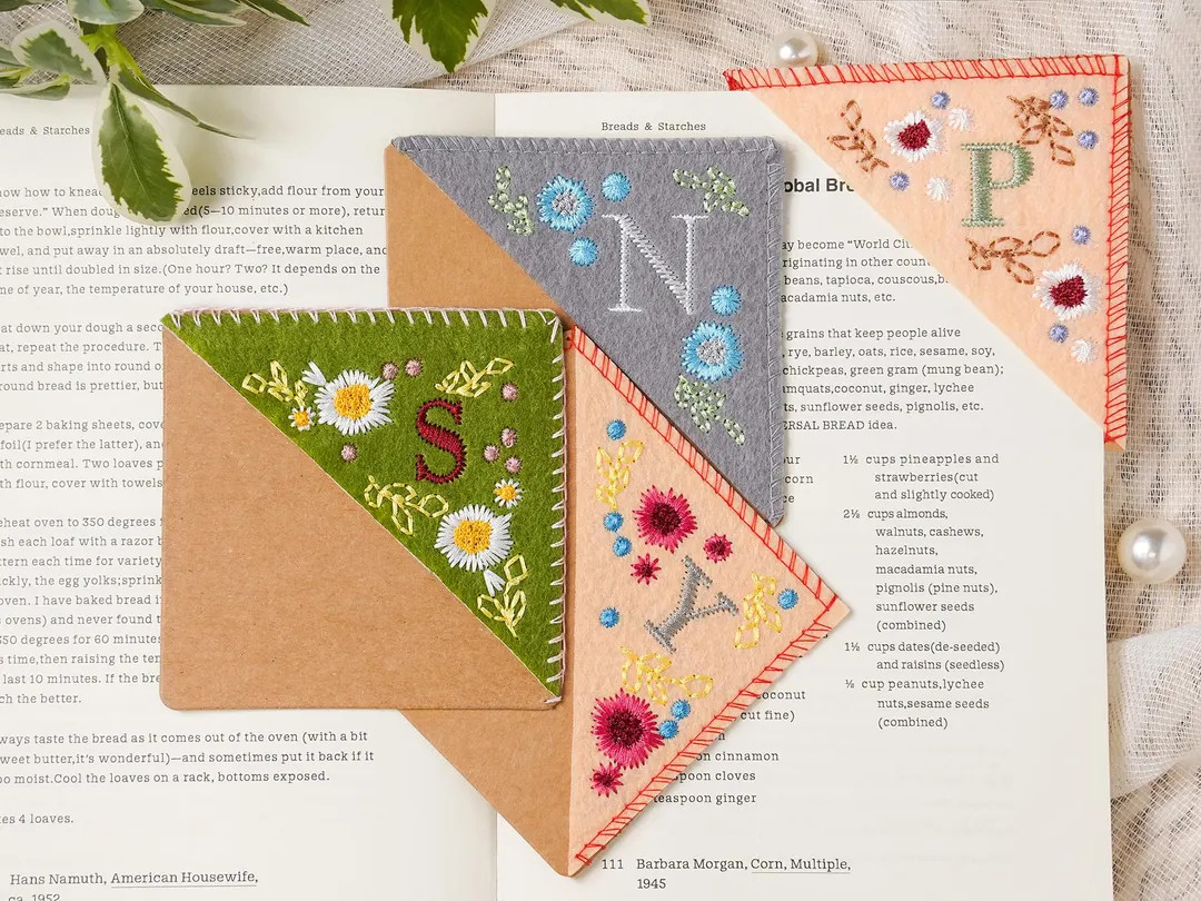Personalized Embroidered Felt Corner Bookmark: Initial & Season - Etsy | Etsy (US)