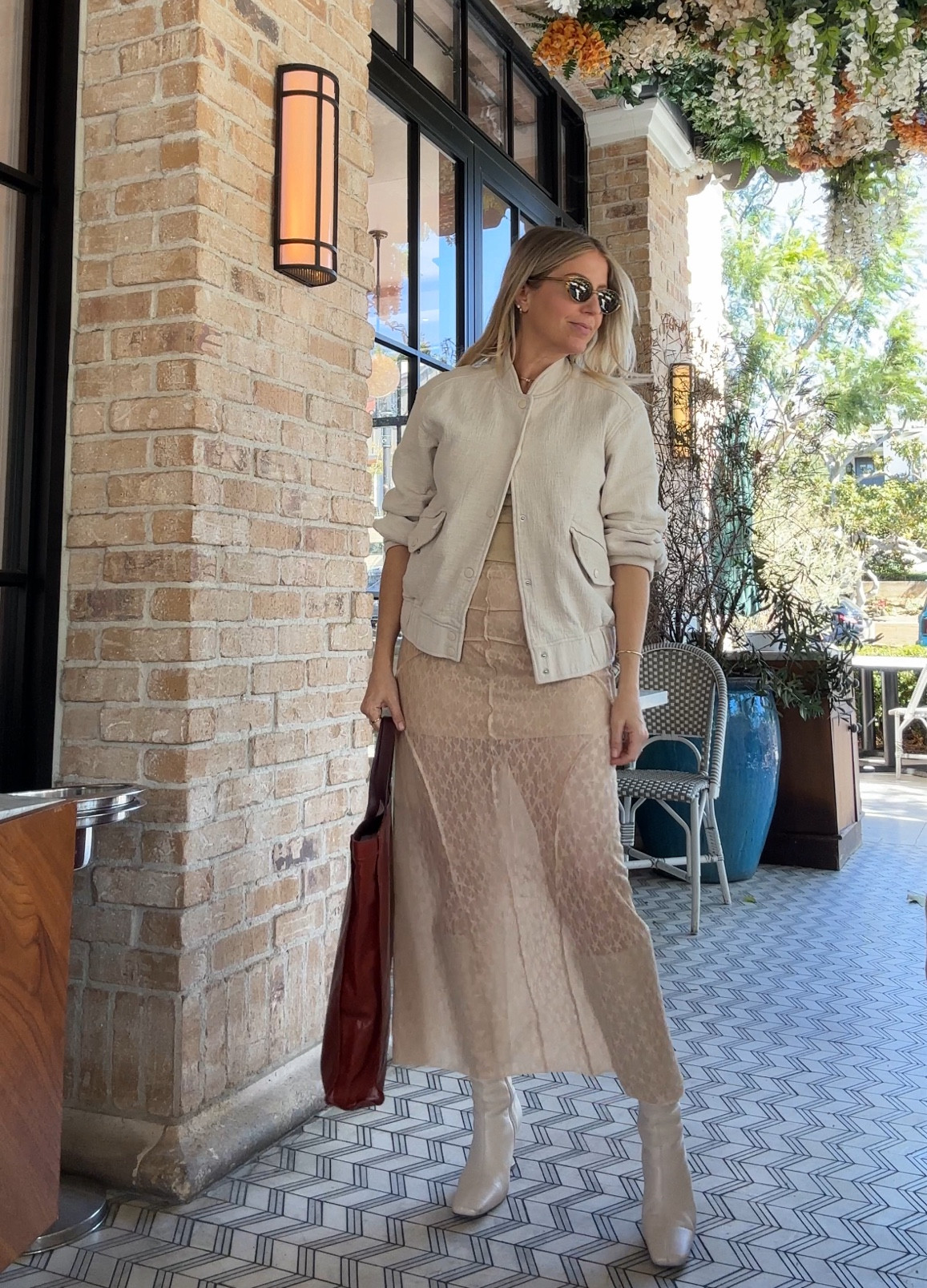 Cream Monochromatic Fall Outfit 

#LTKOver40 #LTKFindsUnder100 #LTKStyleTip