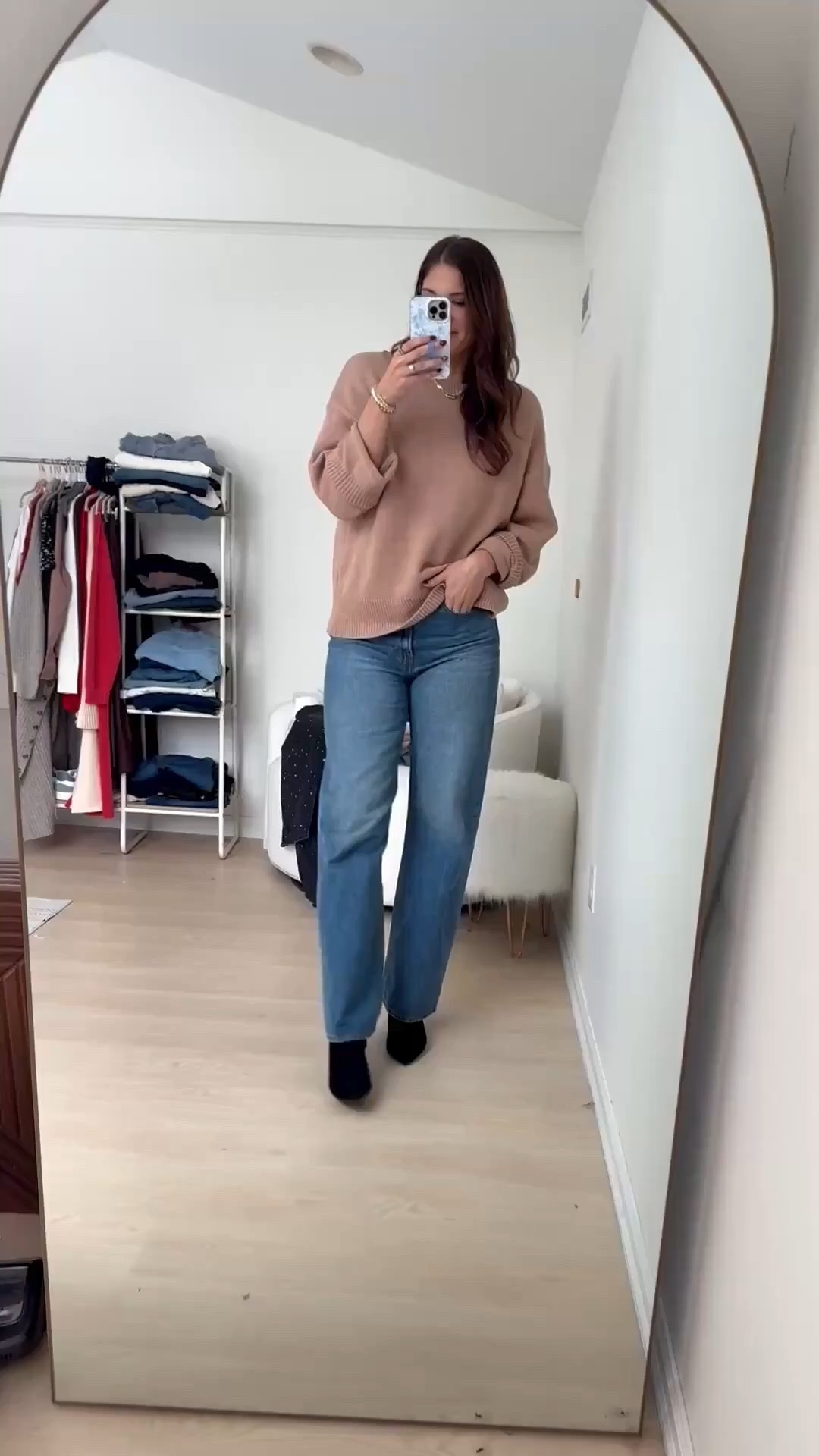 One time I accidentally donated these jeans I was devastated!! I immediately went online and ordered another pair because these are just THAT GOOD!! I love how they are still fitted around the waist but still wide leg. 10/10!! 

Jeans, Denim, Everyday jeans, Wide leg jeans, Denim must have, Tall girl approved, Stang and co

#LTKTall #LTKSeasonal #LTKgrwm