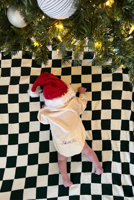 Christmas Vacation Onesie 🎅

Baby first Christmas outfit, newborn Christmas outfit, newborn Christmas onesie, newborn Santa hat, baby Santa hat, babys first Christmas, 

#LTKSeasonal #LTKHoliday #LTKkids