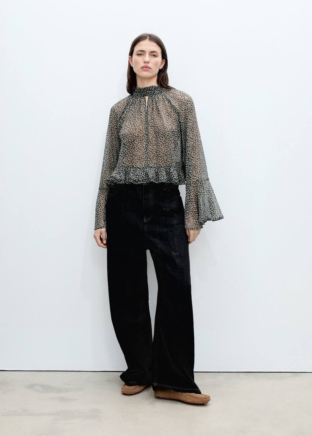 Floral-print blouse with ruffles black - Woman - 6 - MANGO | MANGO (UK)