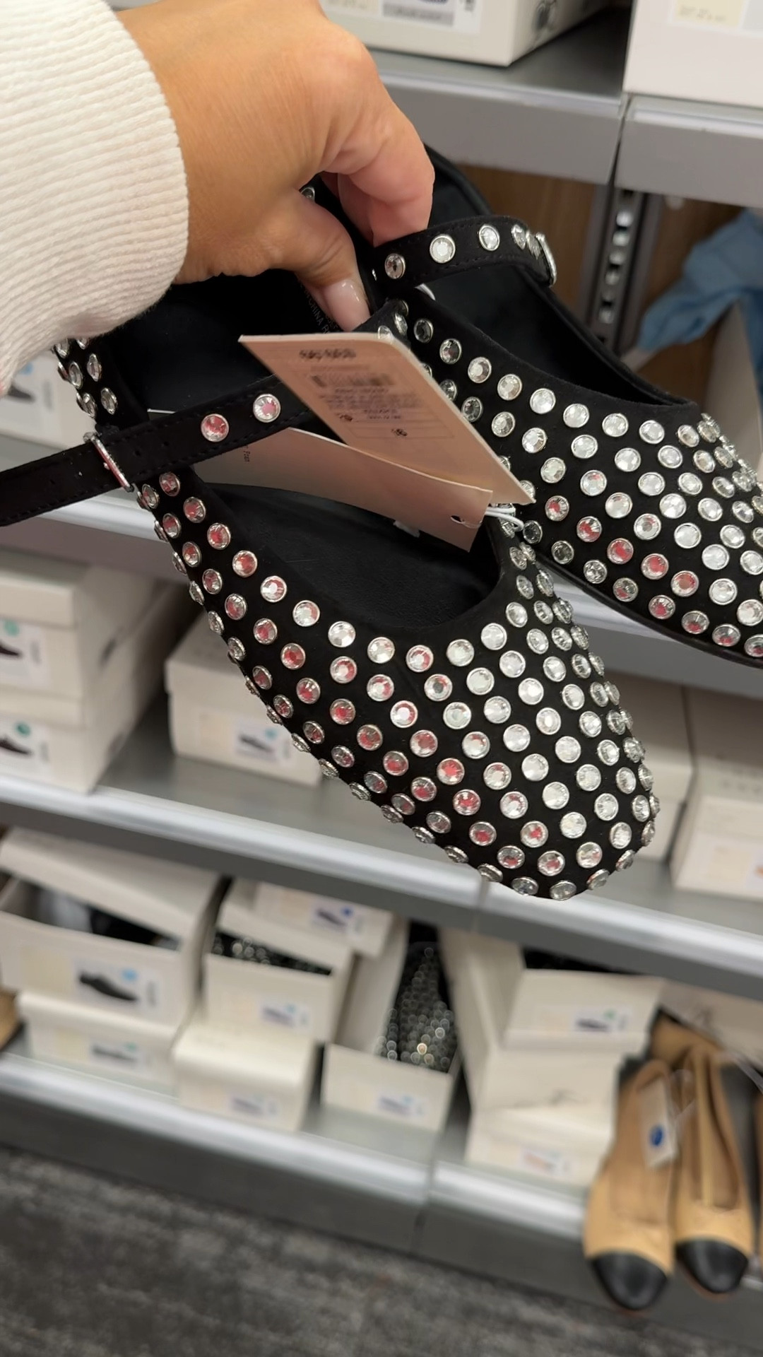 I can’t believe they’re from Target! 🖤 runs tts

#LTKSeasonal #LTKVideo #LTKFindsUnder50