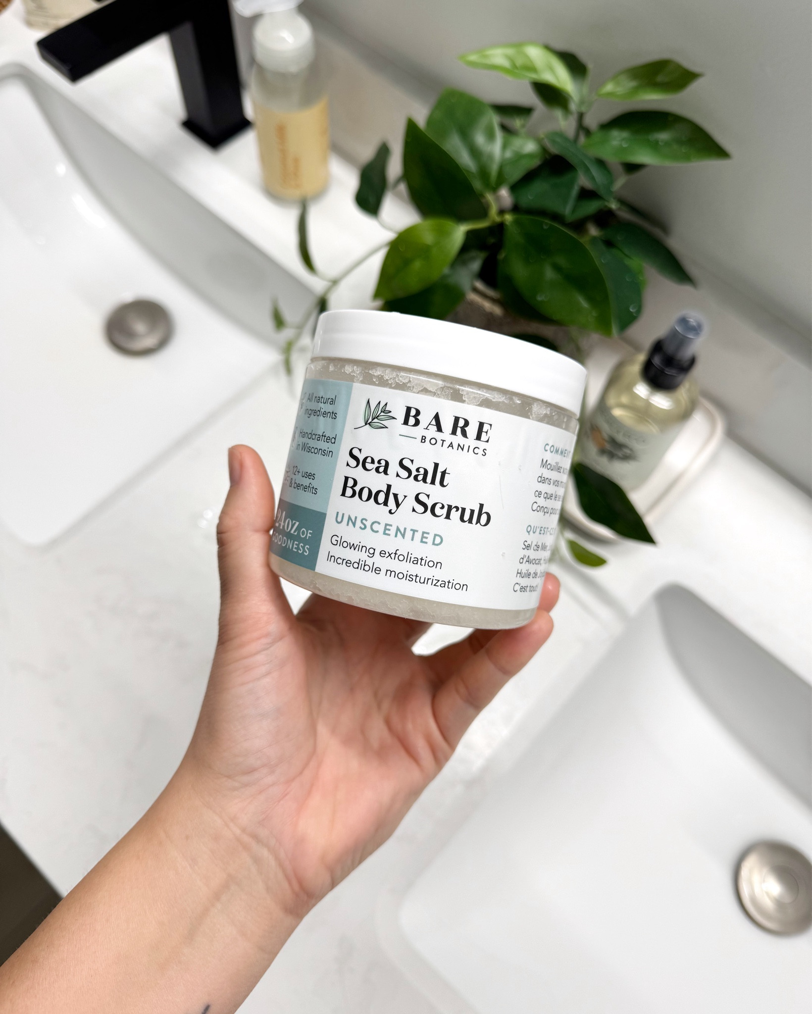 Your skincare doesn’t have to be complicated - but it should be clean. Here are some of my go-to non-toxic skincare + body products I love for dry, changing skin ( hi hormones ) in our 30s + 40s. 
 

#LTKBeauty #LTKOver40 #LTKFindsUnder50