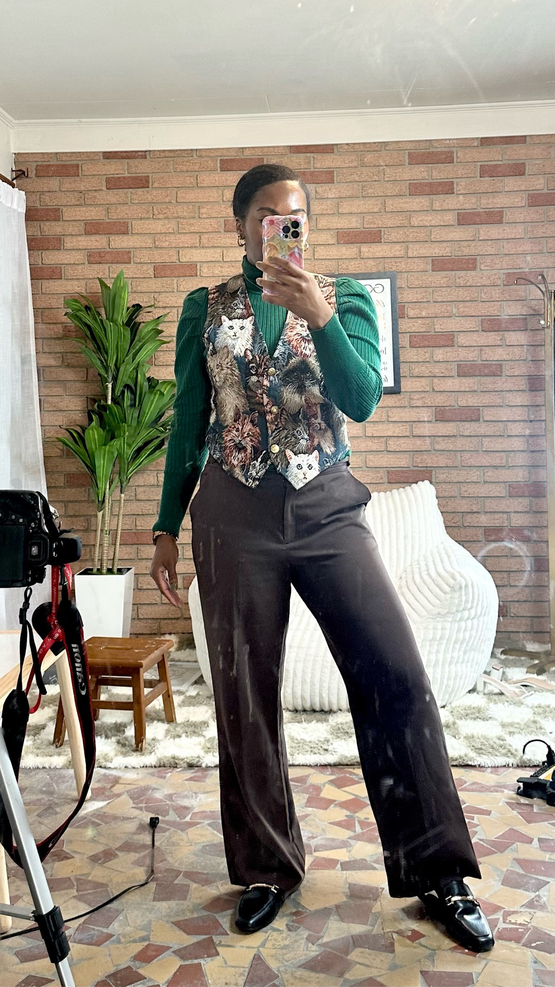 This week’s favorite work outfits 🤎✨
Apparently getting dressed is my new personality at work. 👑💕 neutral, comfy, business-casual outfits I actually wore to work. Linked all the trousers, sweaters that make getting dressed feel fun again! 

 

#LTKWorkwear #LTKgrwm #LTKootd