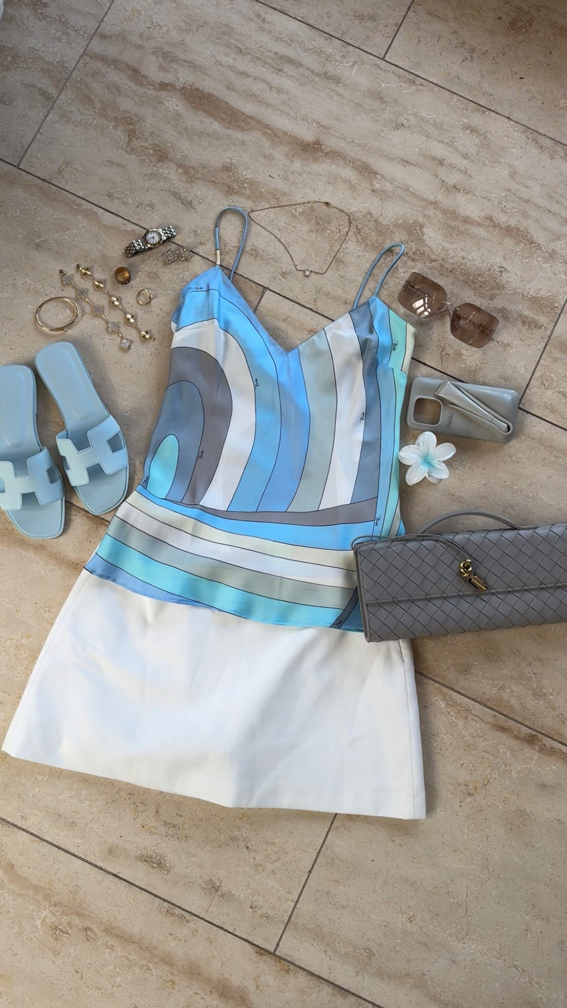 Euro summer outfit 🩵
Top: Pucci
Skirt: Dissh
Bag: Bottega

#LTKaustralia