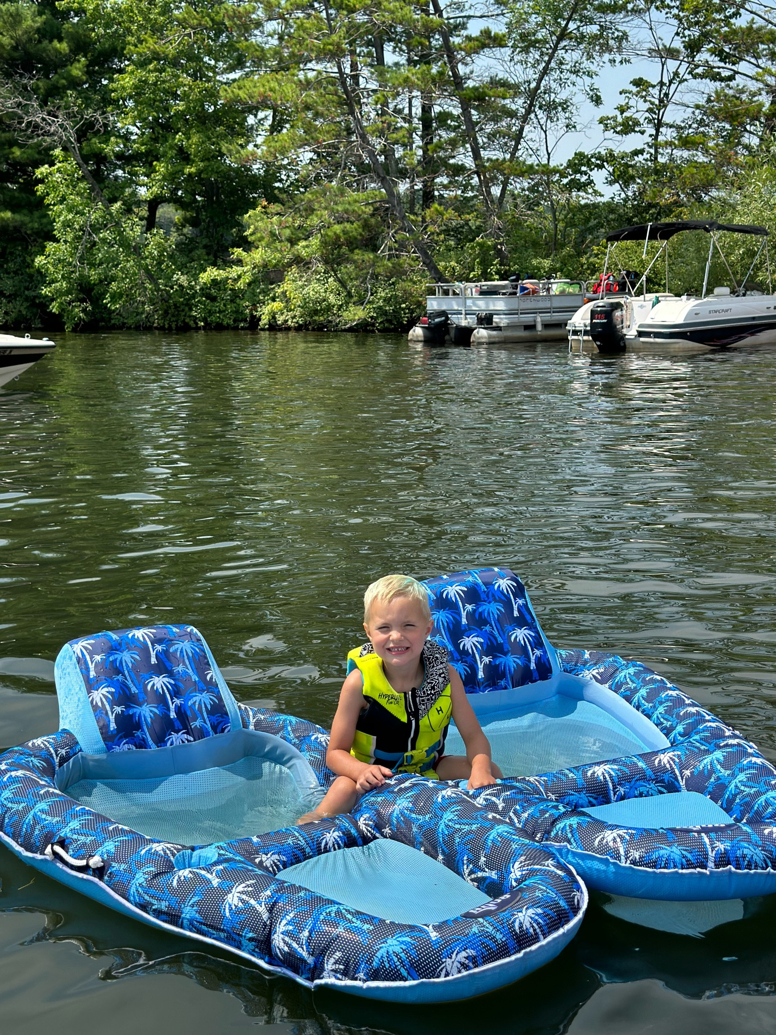Best floaties ever! #lakelife