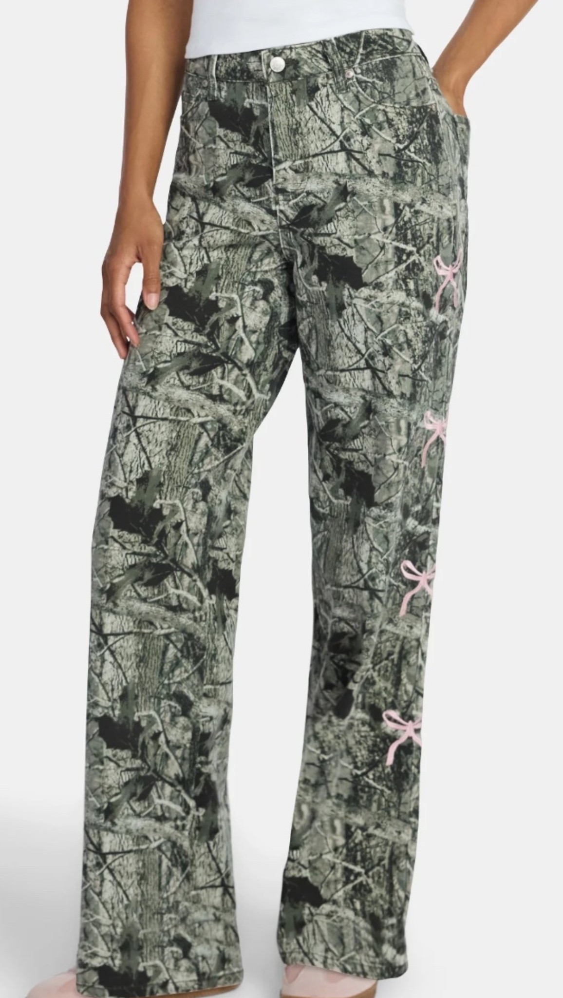 bows meets camo ?!?! absolutely obsessed 

#LTKootd #LTKgrwm #LTKValentine
