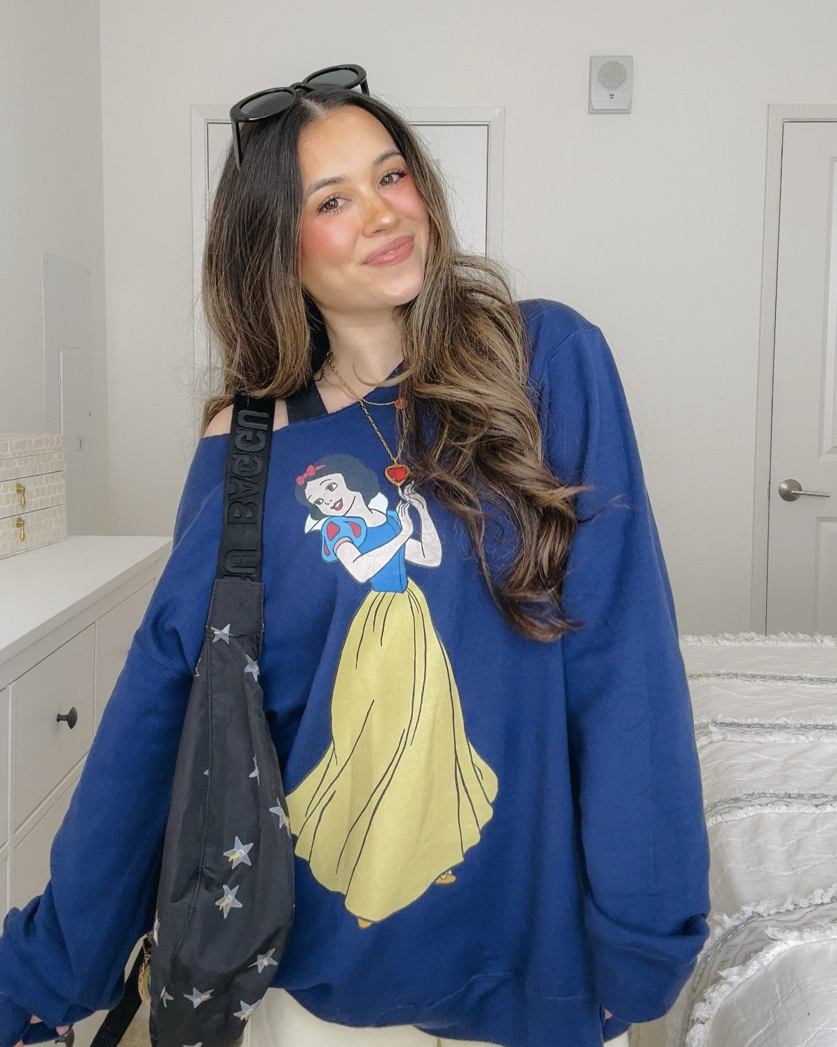 snow white comfy outfit 🍎✨💙

#LTKWatchNow #LTKStyleTip