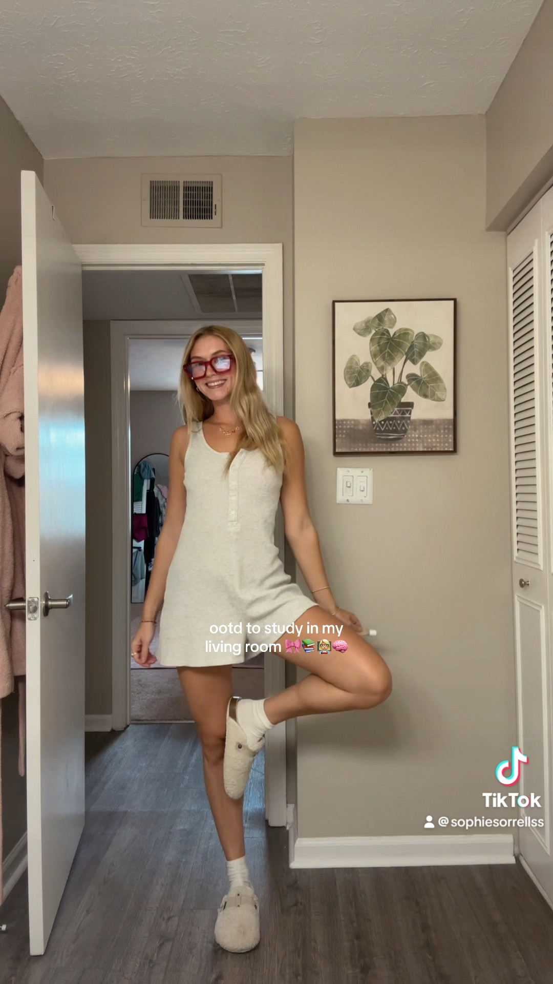 Comfy study ootd 🫶🏼🎀🧠

#LTKSeasonal #LTKStyleTip #LTKFindsUnder50