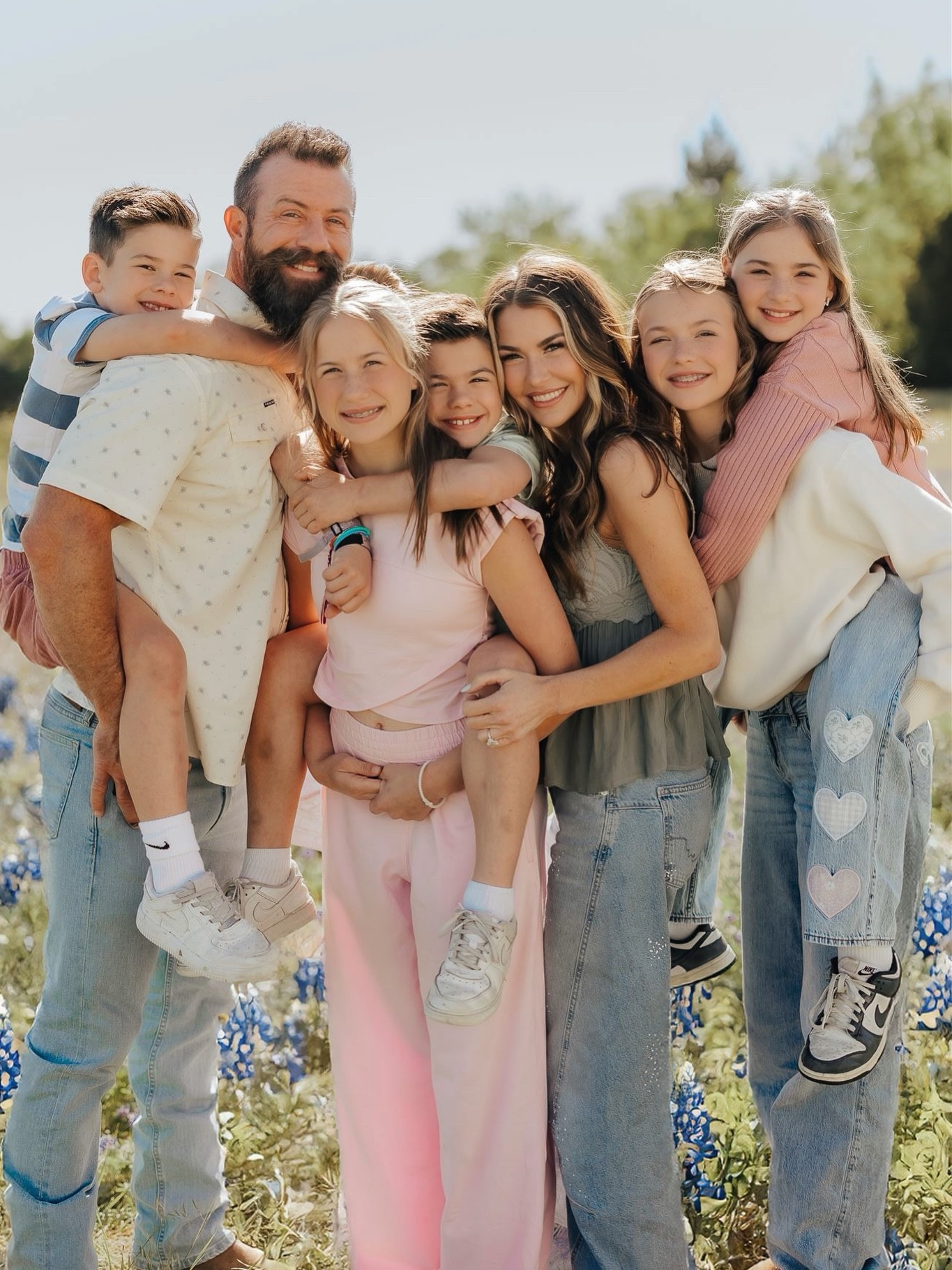 Texas Blues.. a tradition we’ve kept for years💙those bluebonnets remain the same, but these kids seem to make the frame smaller and smaller every year.