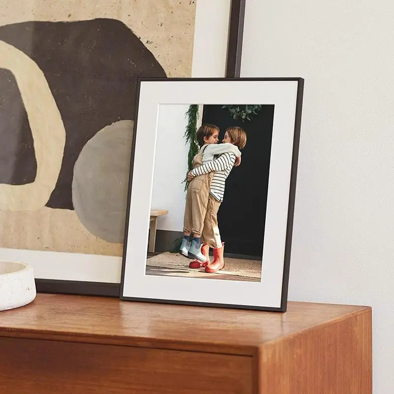 Walden Ink with Textured Mat - Smart HD Digital Picture Frame | Aura | Aura Frames