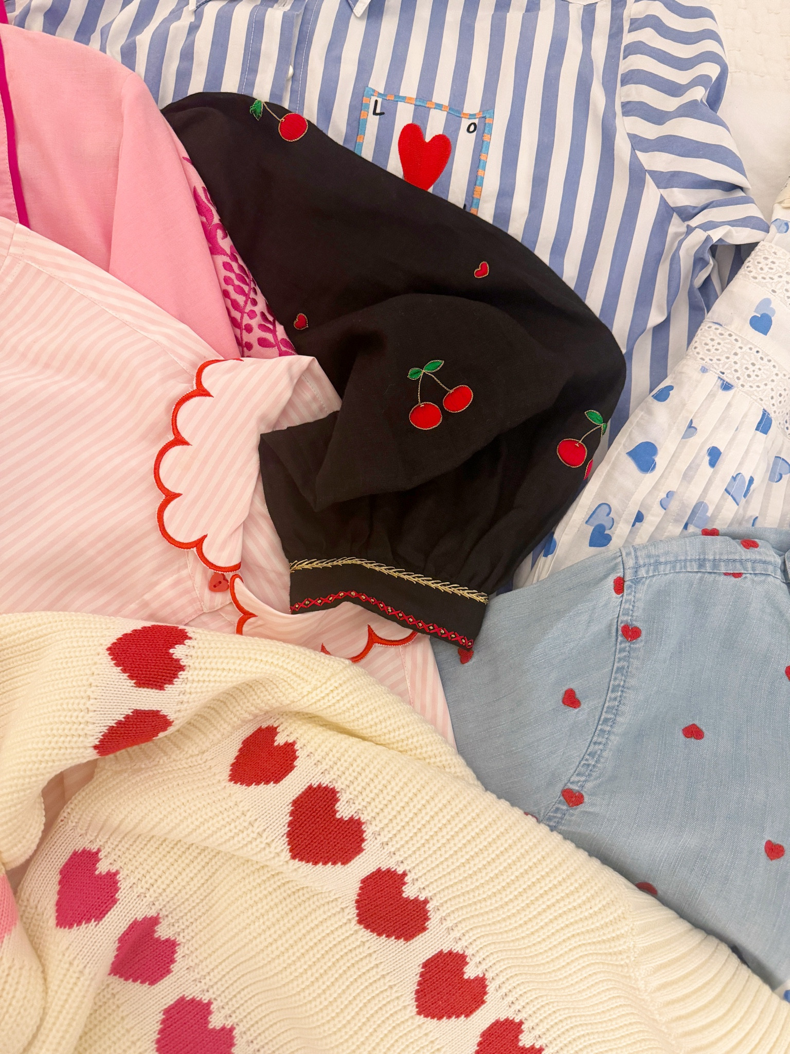 All the pretty heart things ♥️ #valentinesday 

#LTKSeasonal #LTKstyletip