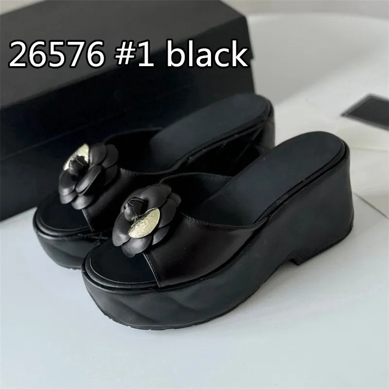 2024 Leather Sandal Luxury Design Thick Bottom Flower Big Letter Back Slipper size 35-41 | DHGate