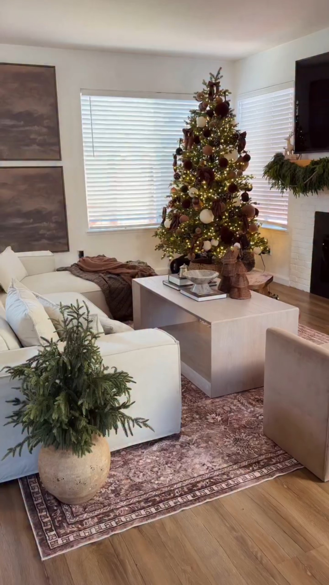 The perfect neutral Soft and easy to stylish rug exists!! 🤎 This beautiful Persian Mocha Rug from @lahomeofficial brings cozy and warmth vives to any space!! And the best part easy to wash, easier to love…
Use code ALE15 for an extra 15% off!

Comment RUG below to receive a DM with the link to this post on my LTK ⬇ https://liketk.it/5wSrI #WarmNeutrals #CozyHome #LaHomeRugs  #Lahome #lahomerug #washablerug #homedecorideas #homeinspiration #livingroom #livingroomdesign