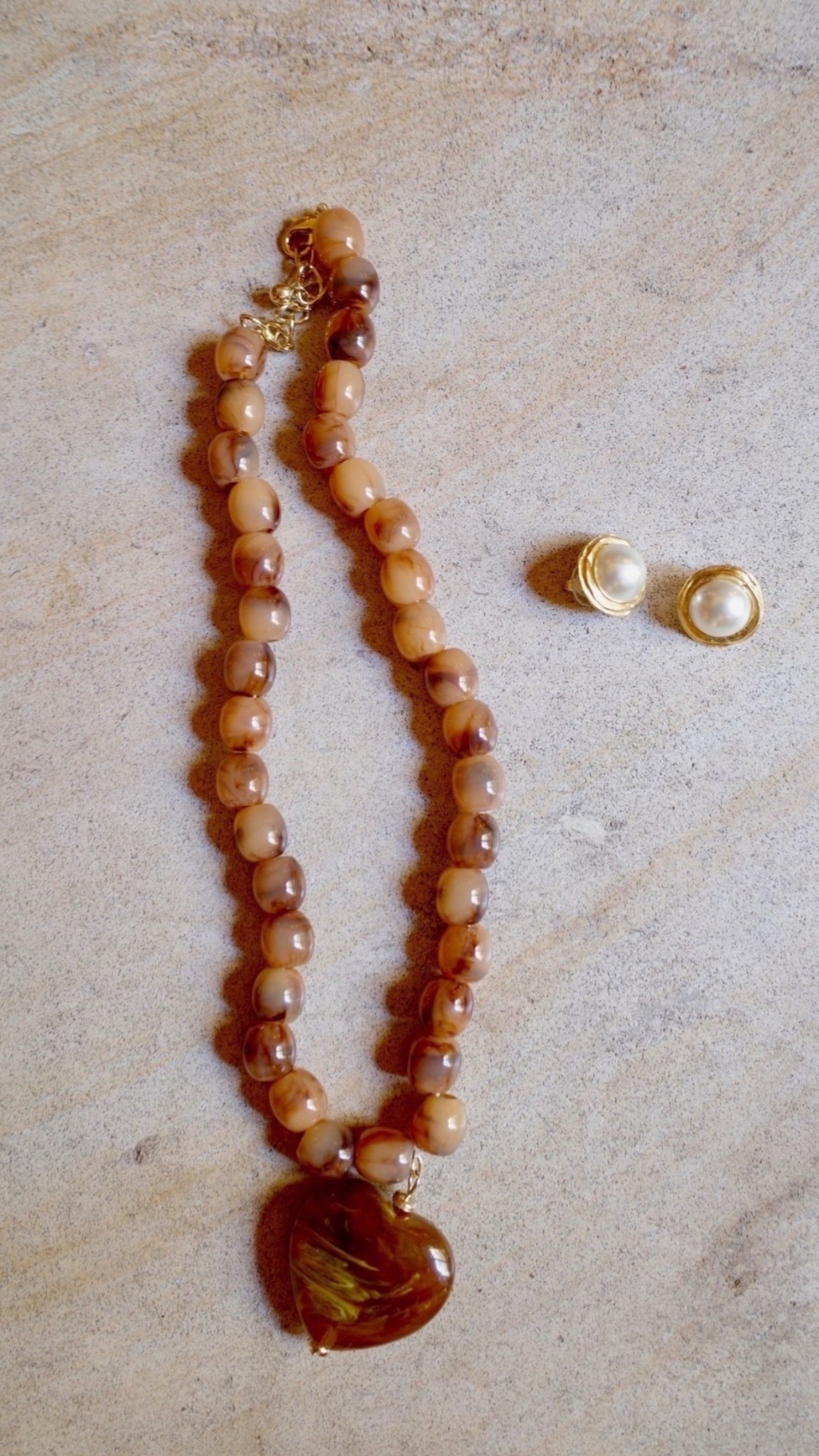 Gorgeous statement necklace. m

#LTKOver40 #LTKootd