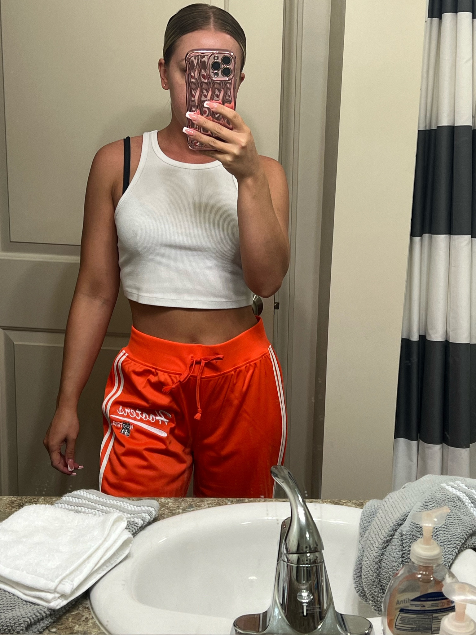 Comfy Saturday fit 🙃 
.
Comfort | comfortable | activewear

#LTKU #LTKActive #LTKSeasonal