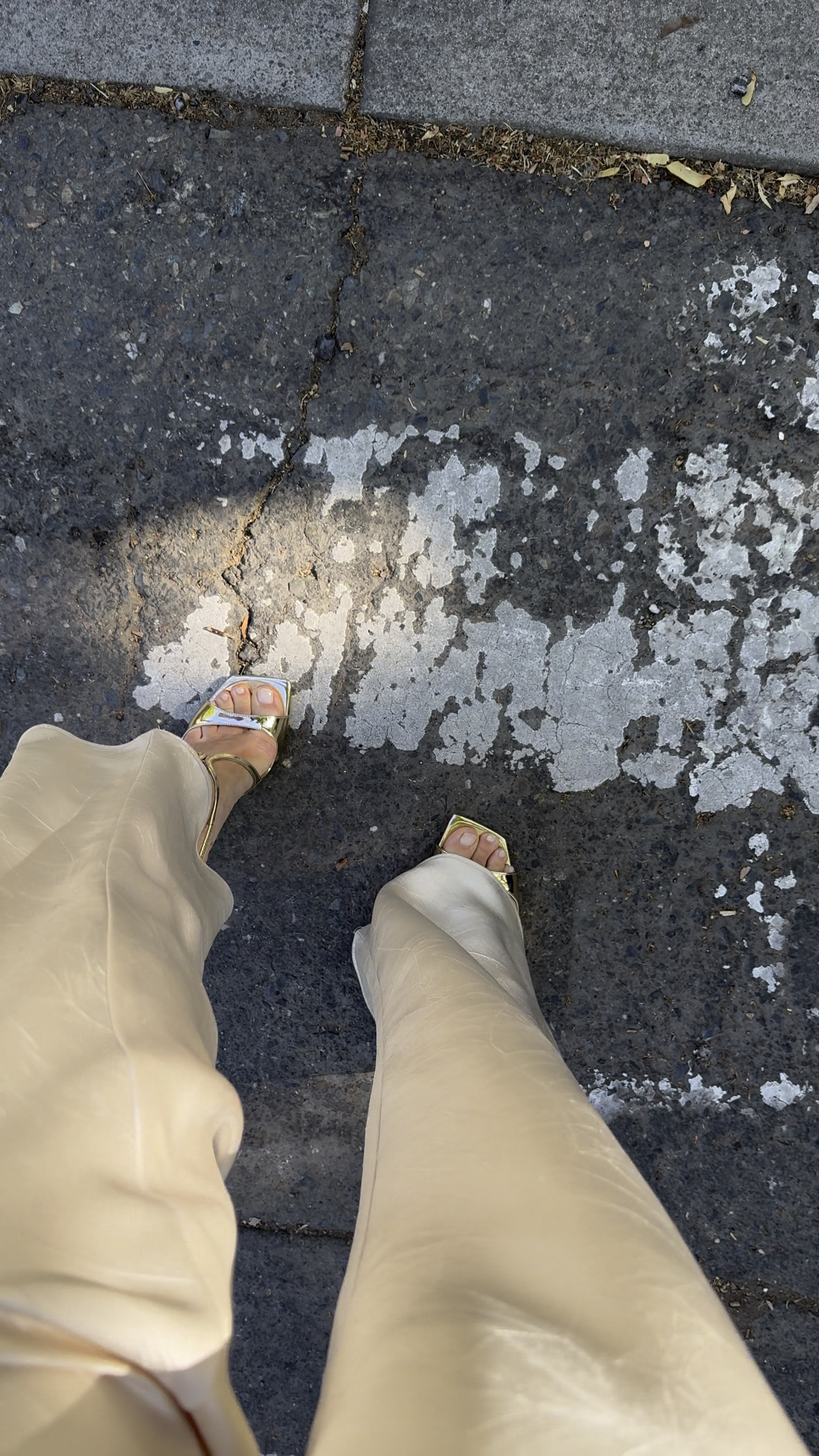 The ideal evening / event heel — and surprisingly comfy for this heel height… would be perfect for a summer wedding! @jimmychoo #jimmychoo #ad 