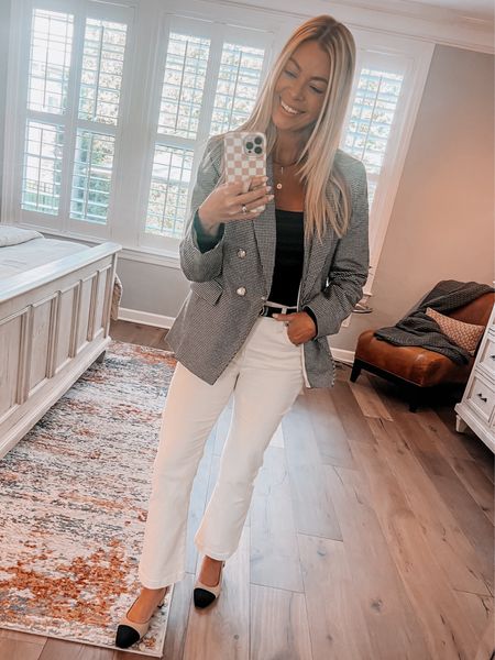 Blazers are staple work wardrobe items 💼 This @walmart one is on sale for under $30 and comes in black and navy as well!

 

#LTKfindsunder50 #LTKsalealert #LTKworkwear
