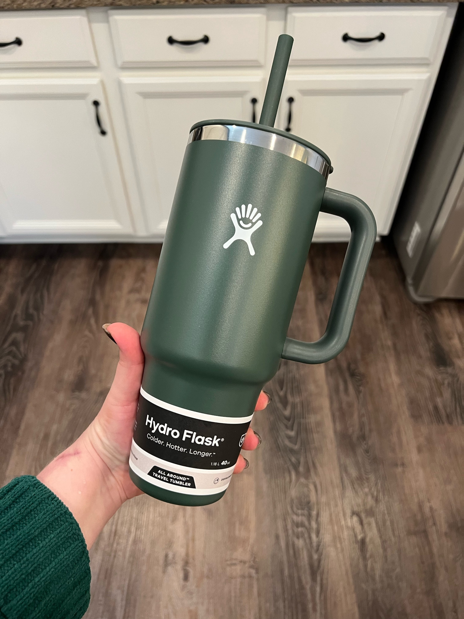 I am loving my new 40 oz Hydroflask! The handle is useful, it’s lightweight, and I’m definitely staying hydrated. A great gift idea for your gym loving friends! 

#LTKActive #LTKFitness #LTKGiftGuide