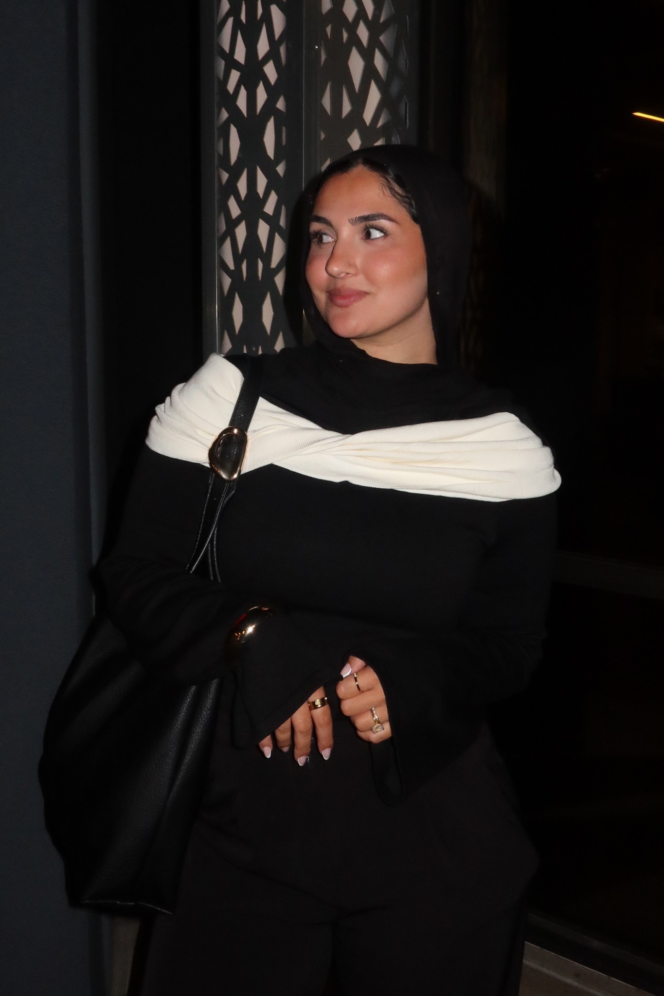 Obsessed with this top! So classy, I’m wearing a size L! Fits true to size with some stretch!

#LTKStyleTip #LTKSeasonal #LTKFindsUnder100