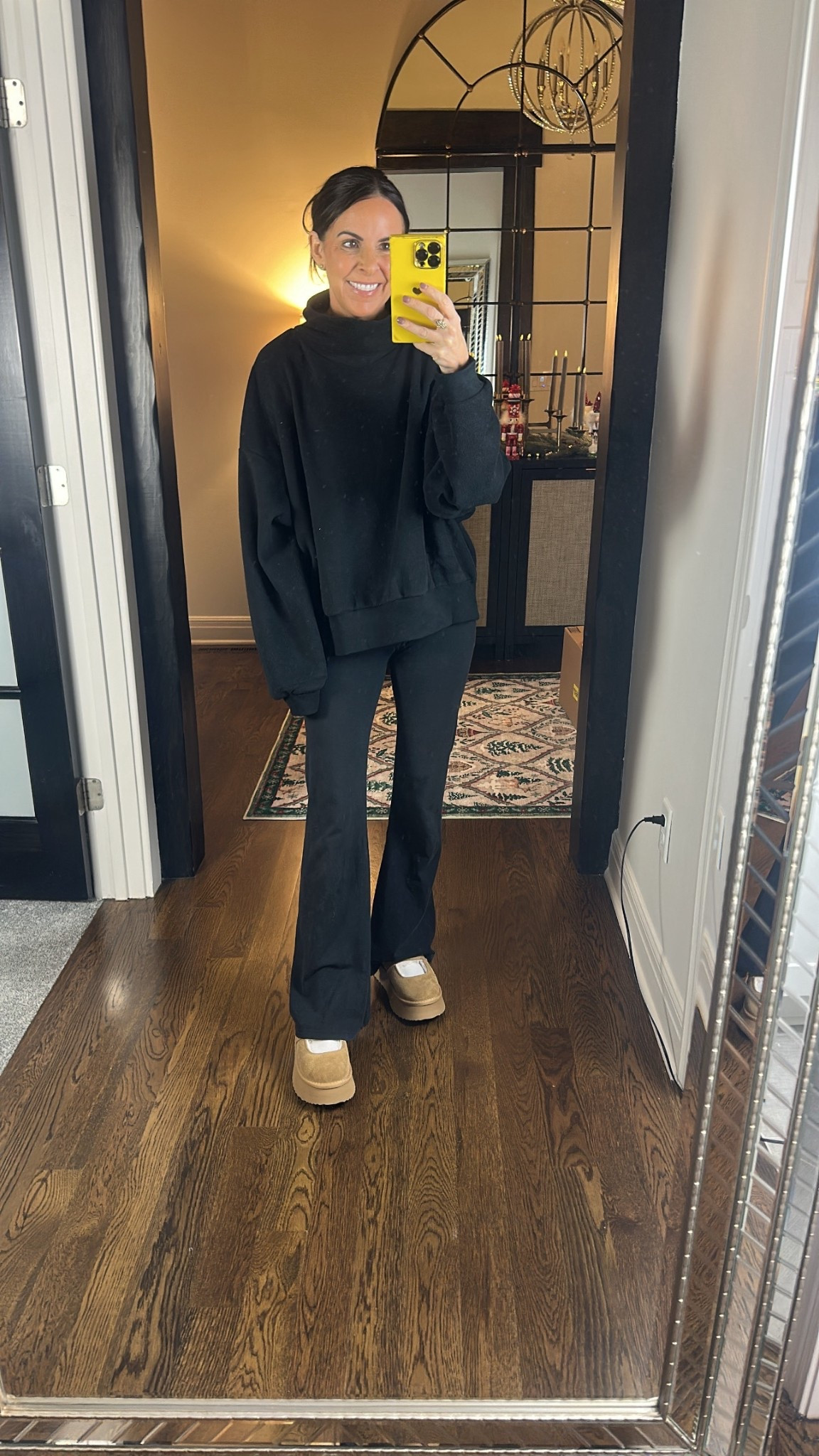 OOTD
Lounge set 
Comfy outfit 


#LTKTravel #LTKFindsUnder50 #LTKootd