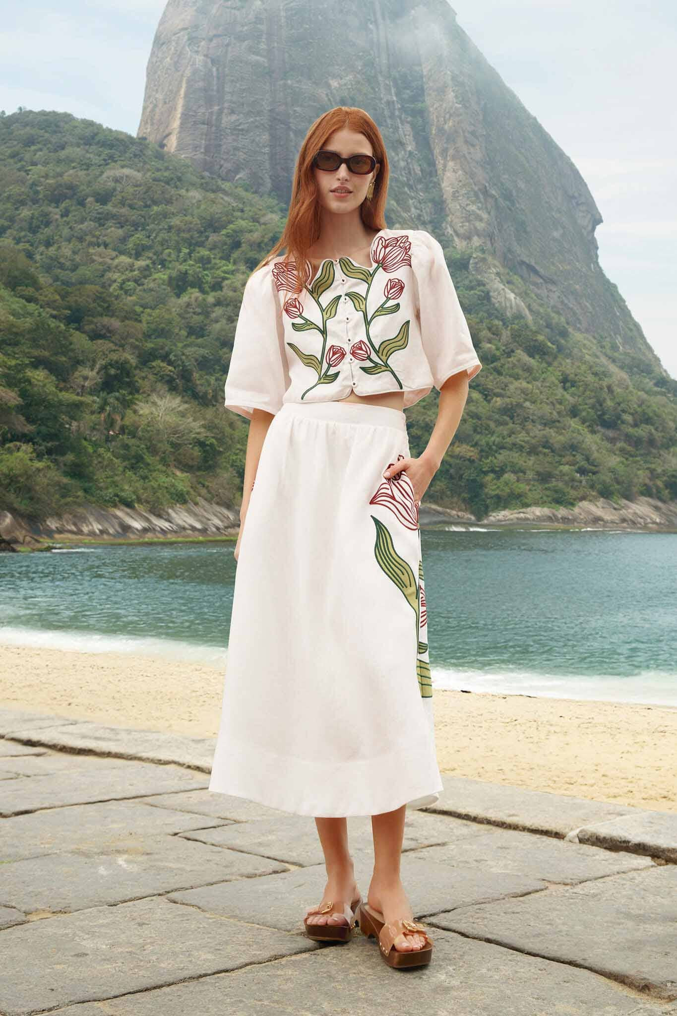Off-White Flower Embroidered Euroflax Premium Linen Midi Skirt | FARM Rio | FarmRio (US)