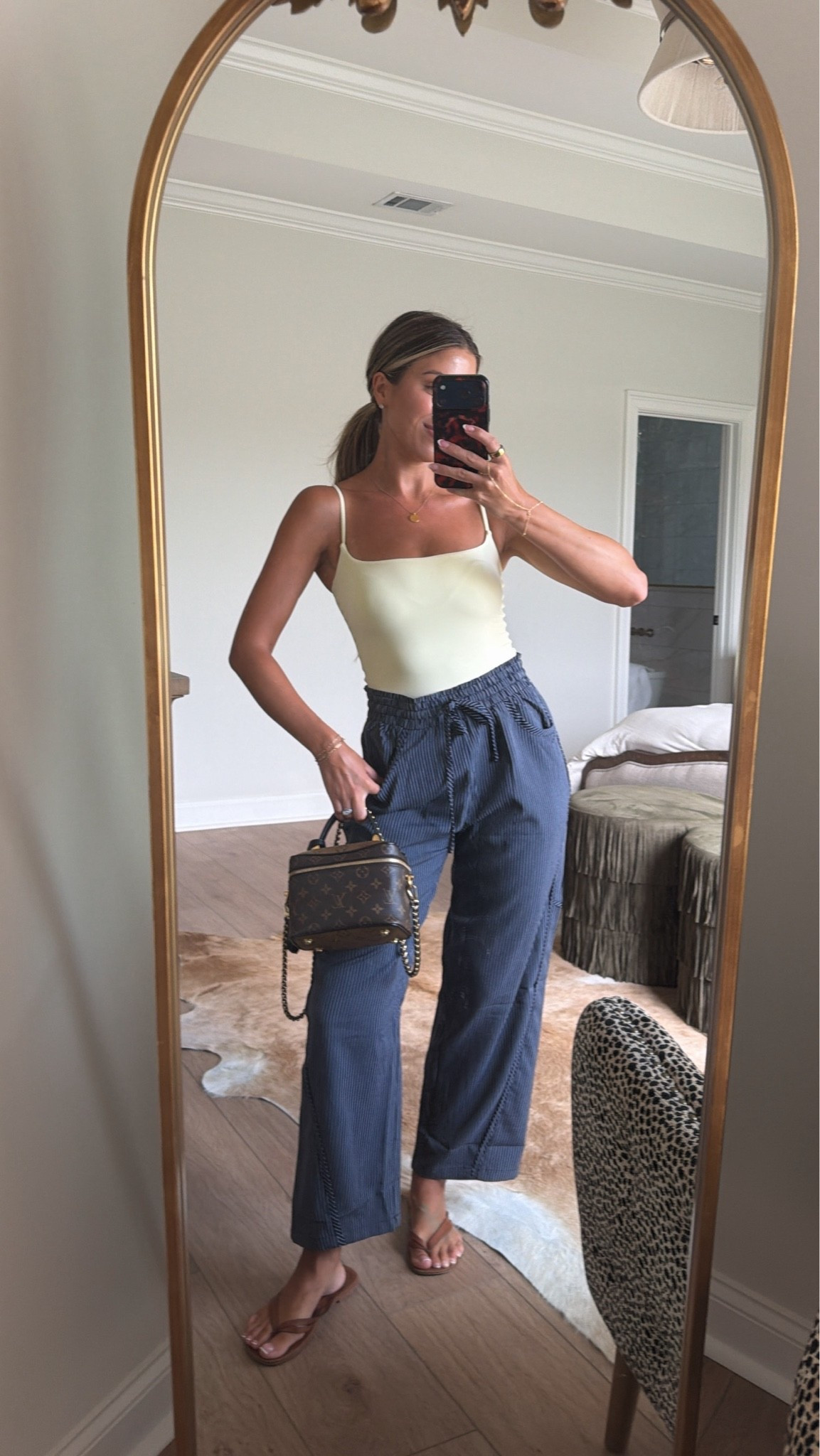 casual Tuesday 🍋

#LTKootd #LTKmomlife #LTKgrwm