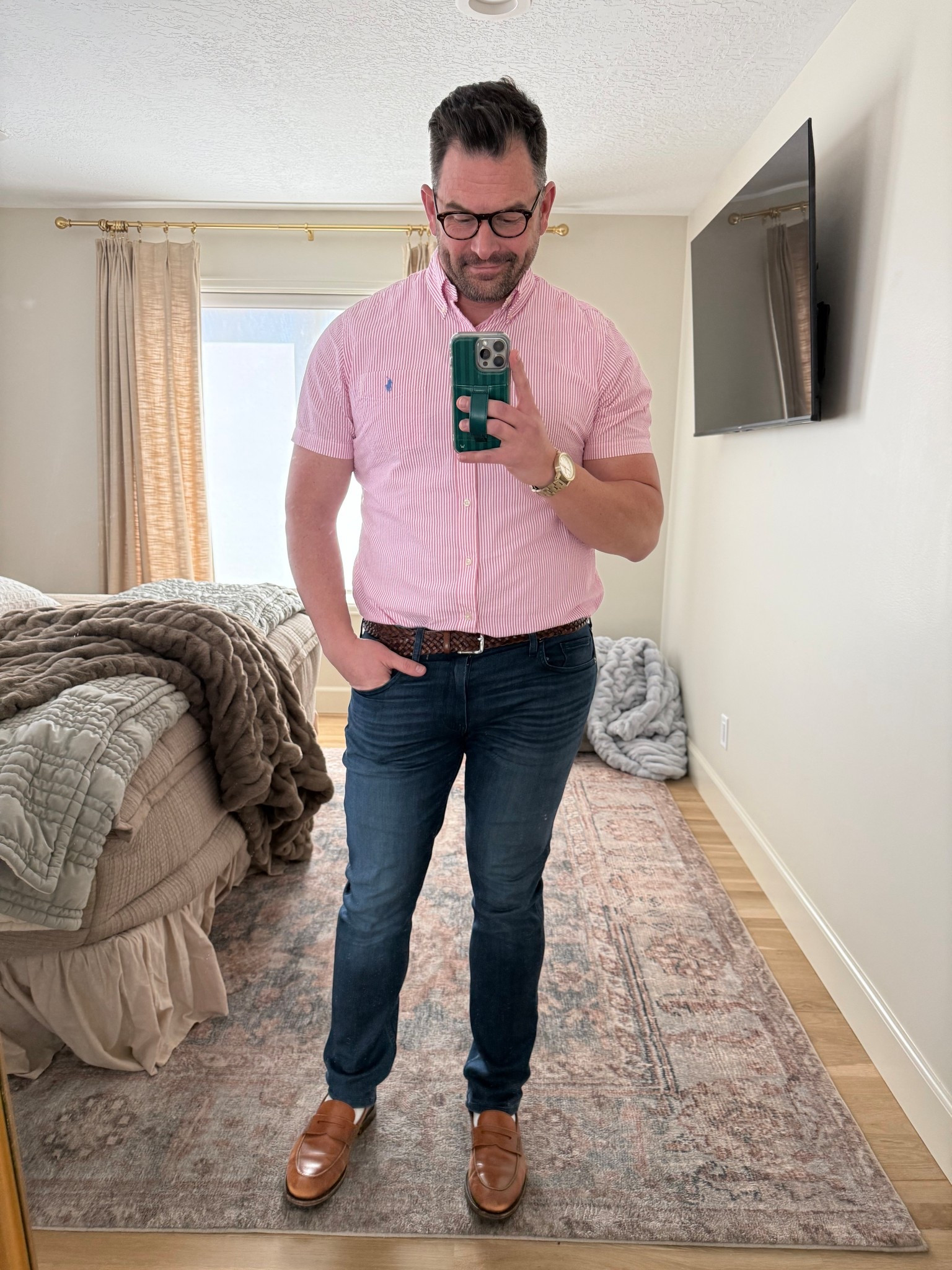 Couldn’t resist this OOTD. The lighting was great and the outfit was even better. 

Men’s Style, Business Casual, Spring Looks 

#LTKootd #LTKspring #LTKMens